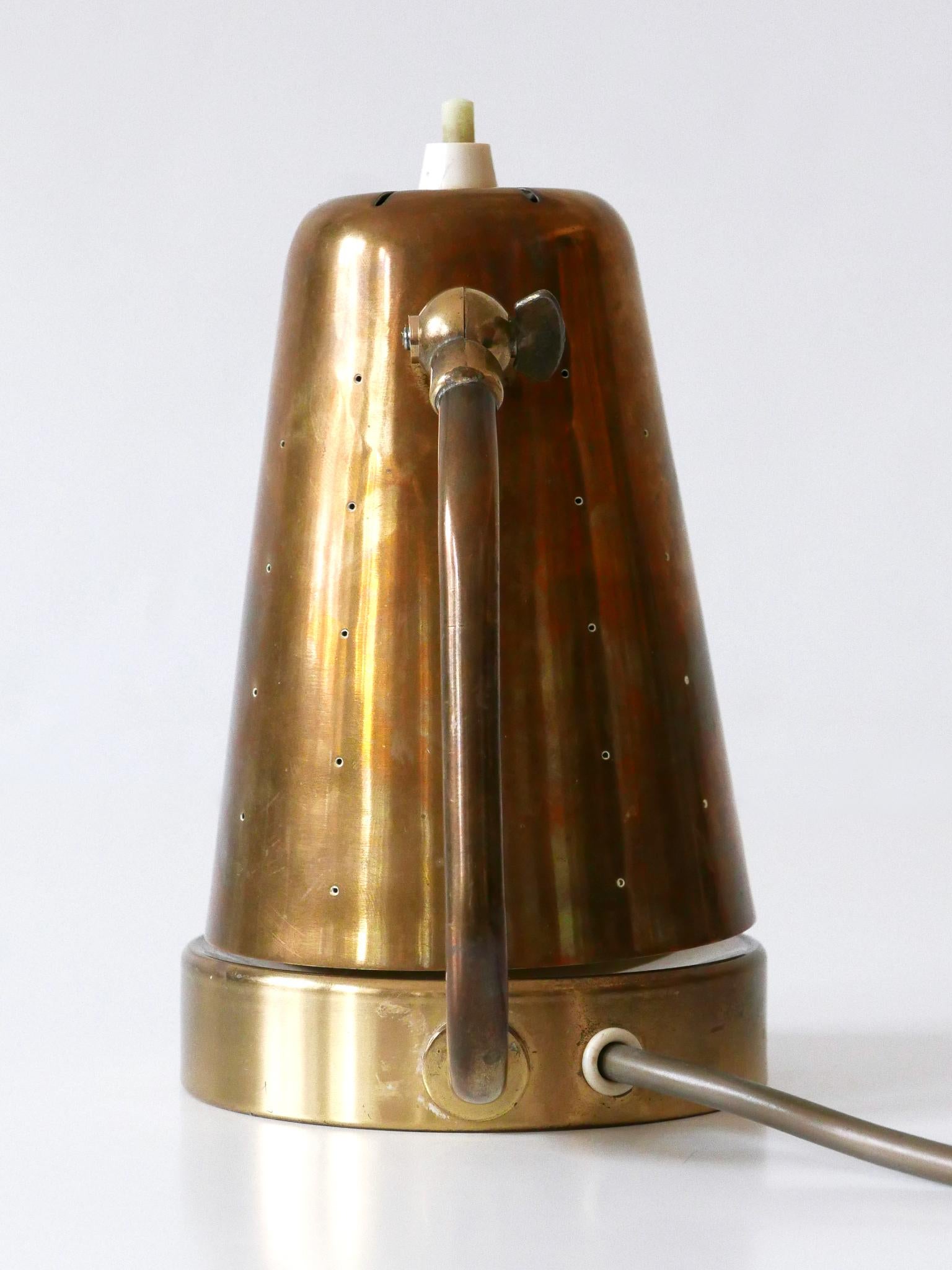 Schöne Tischlampe oder Wandleuchte aus Messing aus der Mitte des Jahrhunderts von Borens Boras Schweden 1950er Jahre im Angebot 12