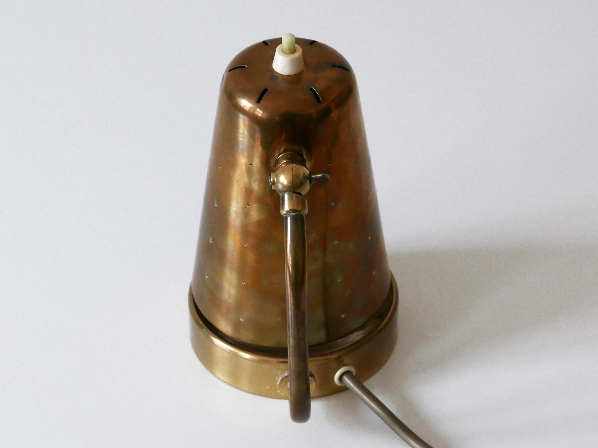 Schöne Tischlampe oder Wandleuchte aus Messing aus der Mitte des Jahrhunderts von Borens Boras Schweden 1950er Jahre im Angebot 13