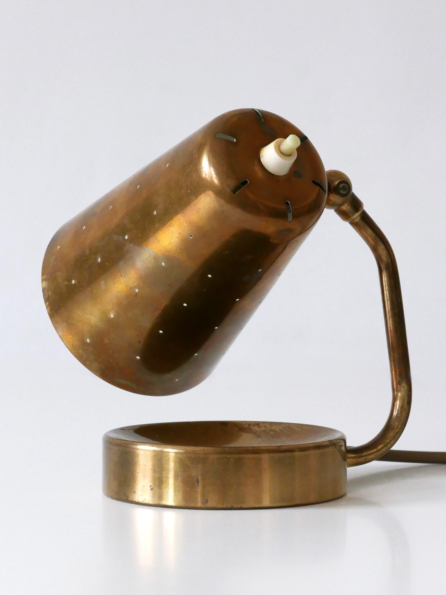 Schöne Tischlampe oder Wandleuchte aus Messing aus der Mitte des Jahrhunderts von Borens Boras Schweden 1950er Jahre im Angebot 4