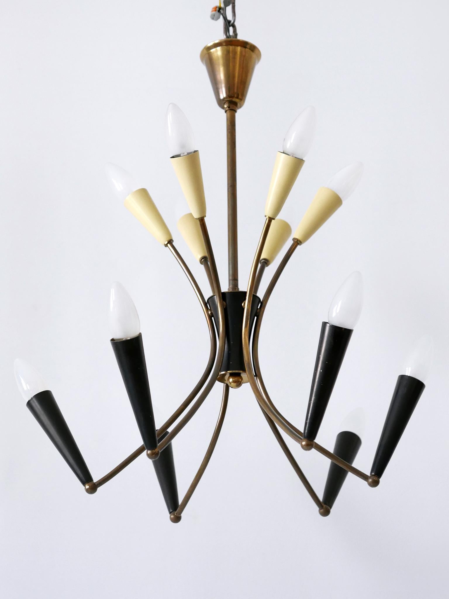 Metal Lovely Mid Century Modern 12-Flamed Sputnik Chandelier Germany 1950s For Sale