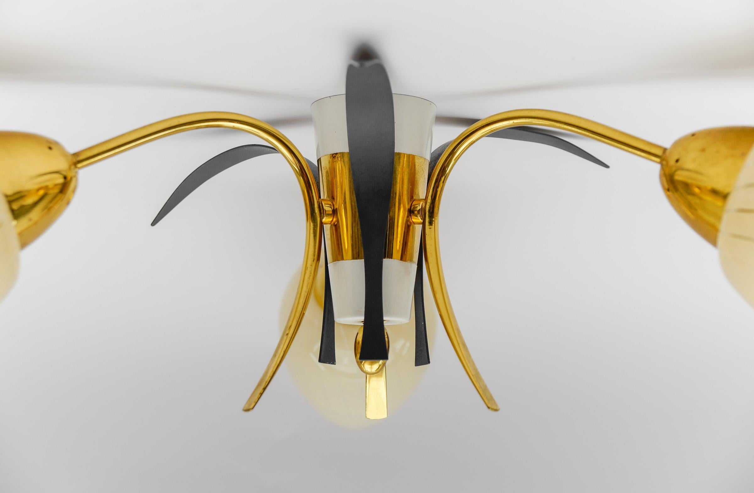 Graziosa lampada Sputnik Modern a 3 braccia in ottone, anni '50, Italia in vendita 1