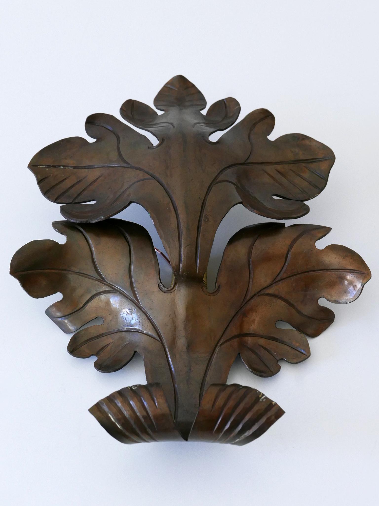 Metà XX secolo Graziosa lampada da parete o sconce in ottone a foglie di Oak della metà del secolo scorso, Germania 1960 in vendita