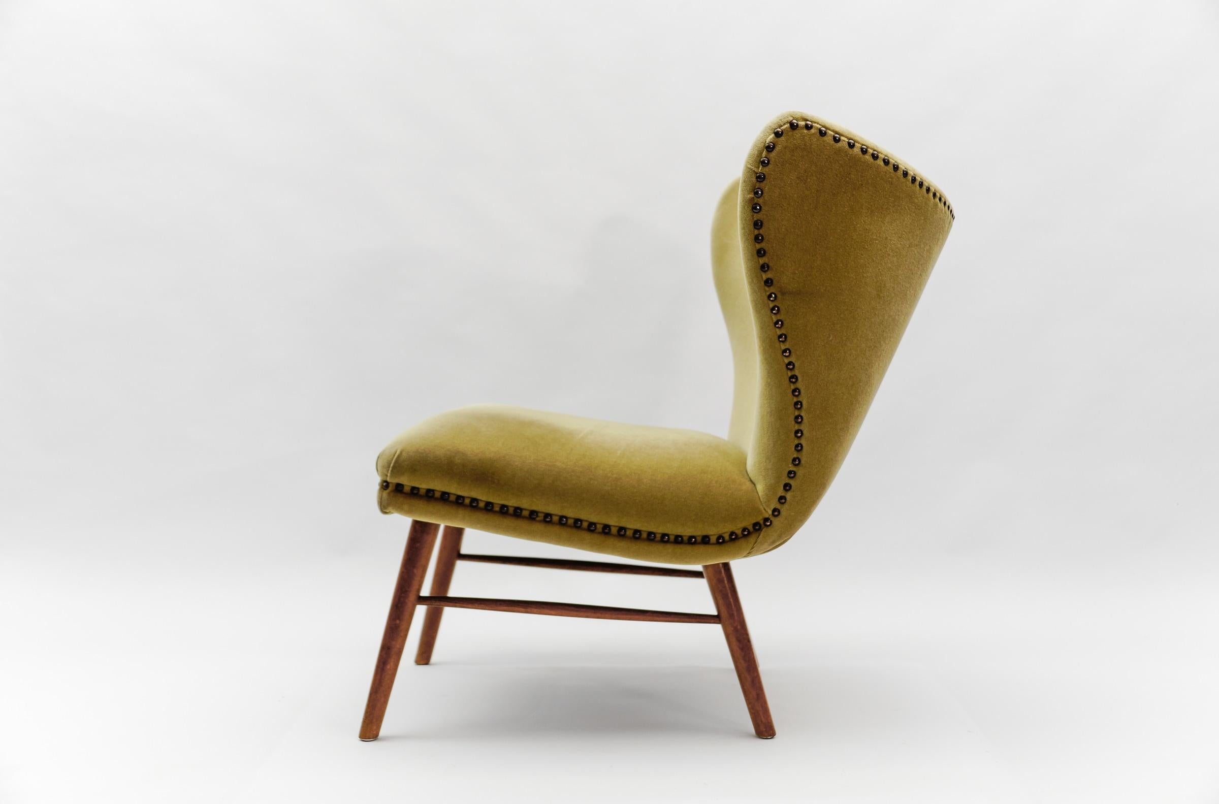 Mid-20th Century Lovely Mid-Century Modern Green Italian Wood & Fabric Wingback Armchair, 1950s For Sale