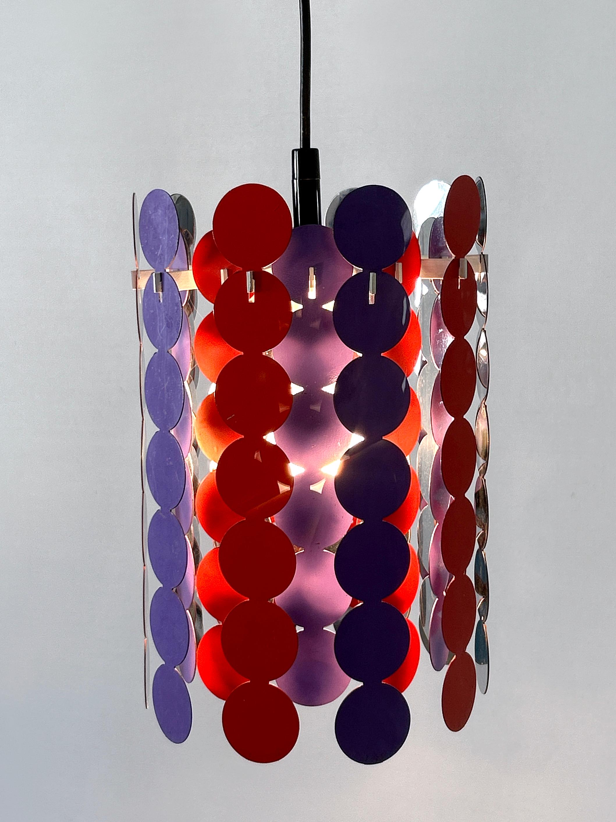 Hübsche Mid Century Modern Pendelleuchte oder Hängelampe von Doria 1960 Deutschland (Metall) im Angebot