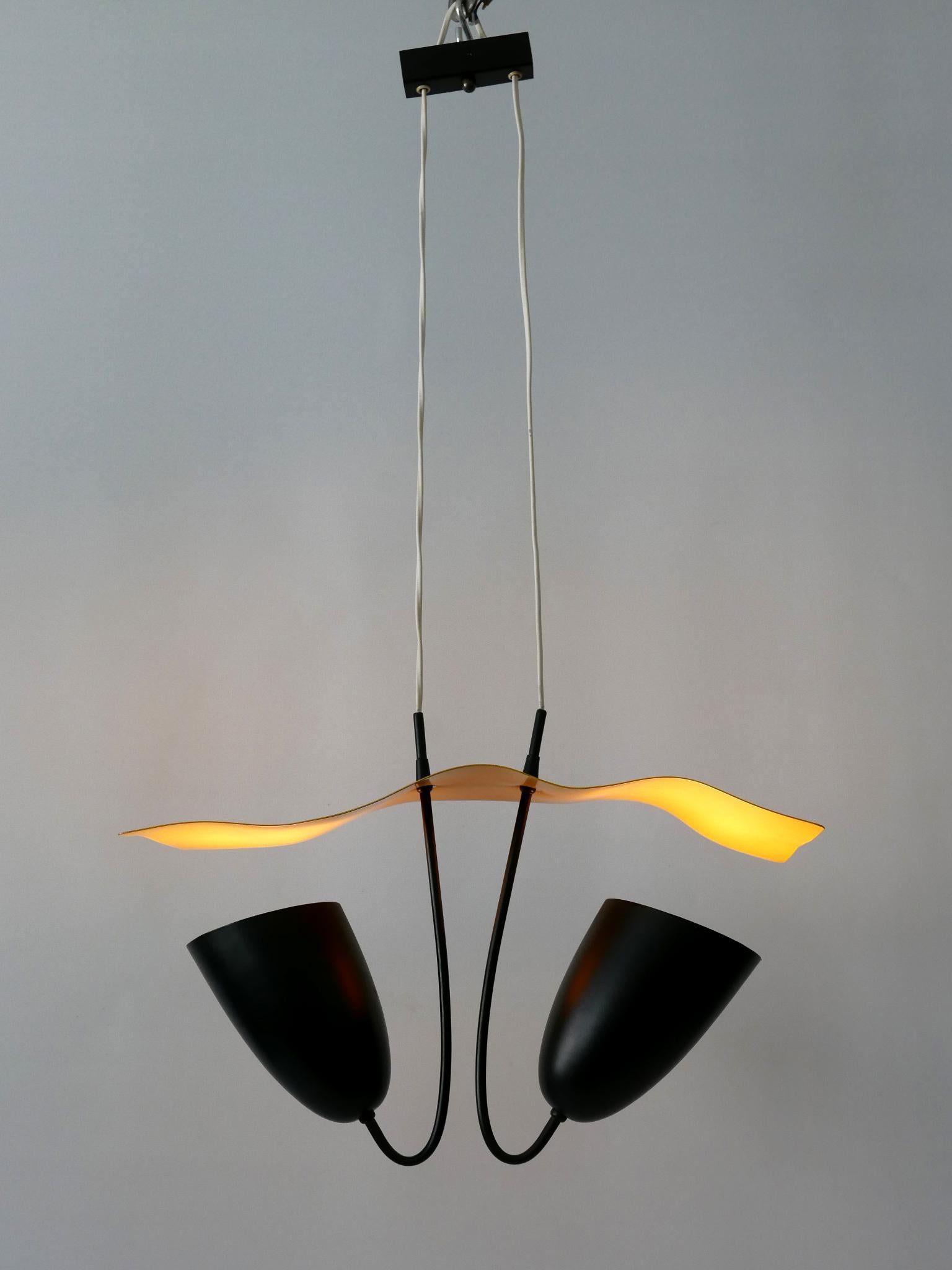 Alluminio Graziosa lampada a sospensione o luce a sospensione della modernità di metà secolo, Germania, anni '60 in vendita
