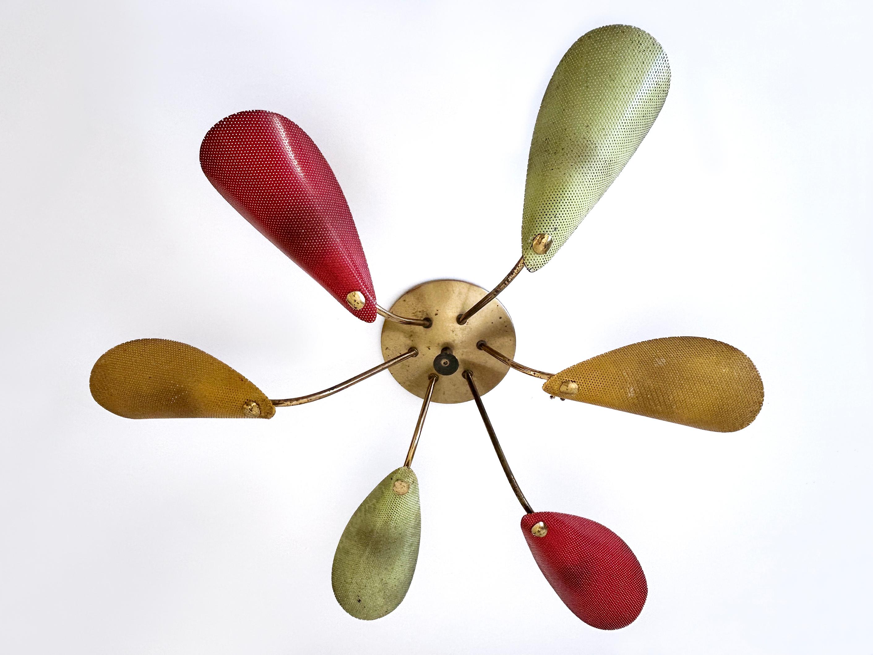 Metà XX secolo Bella lampada da soffitto in metallo traforato e ottone della metà del secolo scorso, Germania, anni '50 in vendita