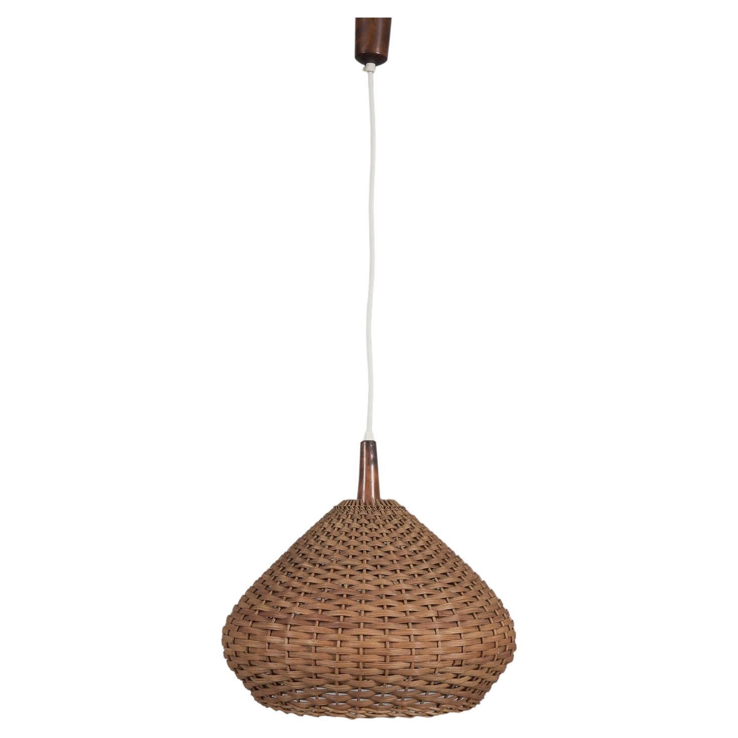 Lovely Mid-Century Modern Wicker Pendant Light, 1960s