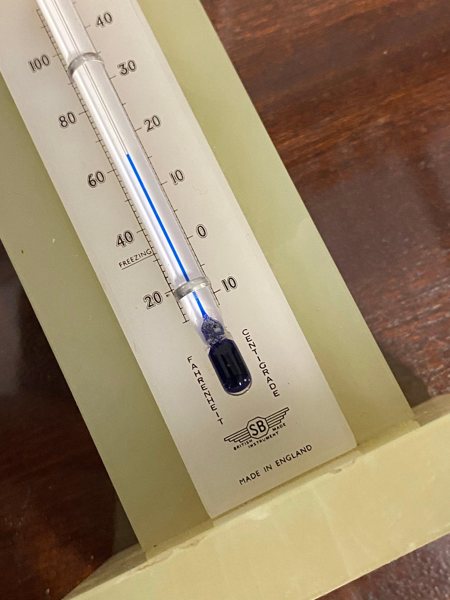 Schöne Mid-Century Modern SB Onyx Barometer Shortland Braun Hergestellt in England im Angebot 4