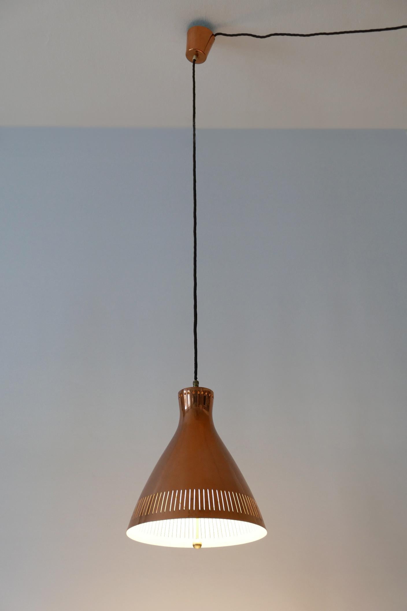 Mid-20th Century Mid-Century Modern Copper Pendant Lamp by Vereinigte Werkstätten 1960s Germany For Sale