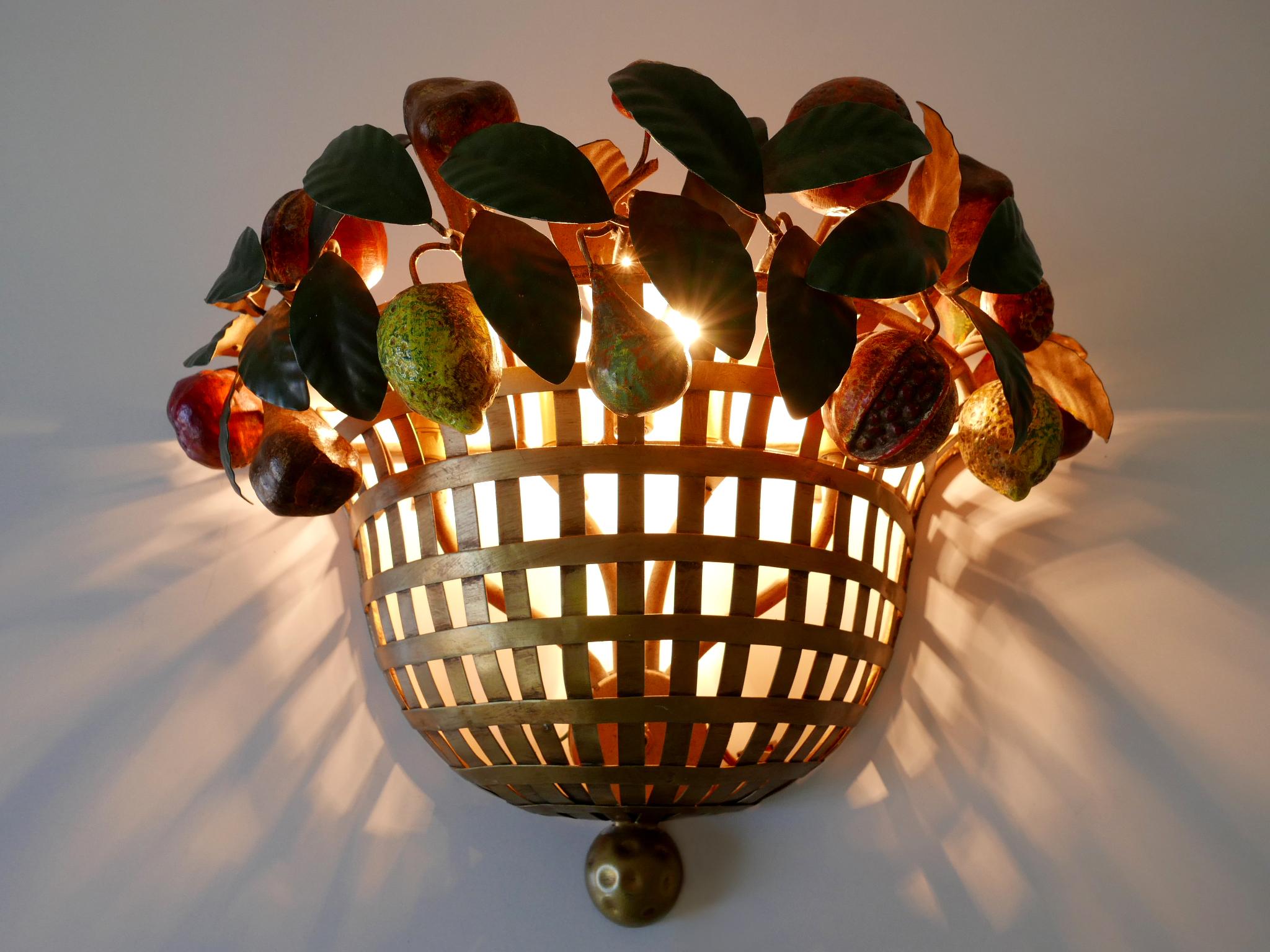 Lovely Mid-Century Modern Sconce Fruit Basket by Lucienne Monique Italy, 1960s For Sale 5
