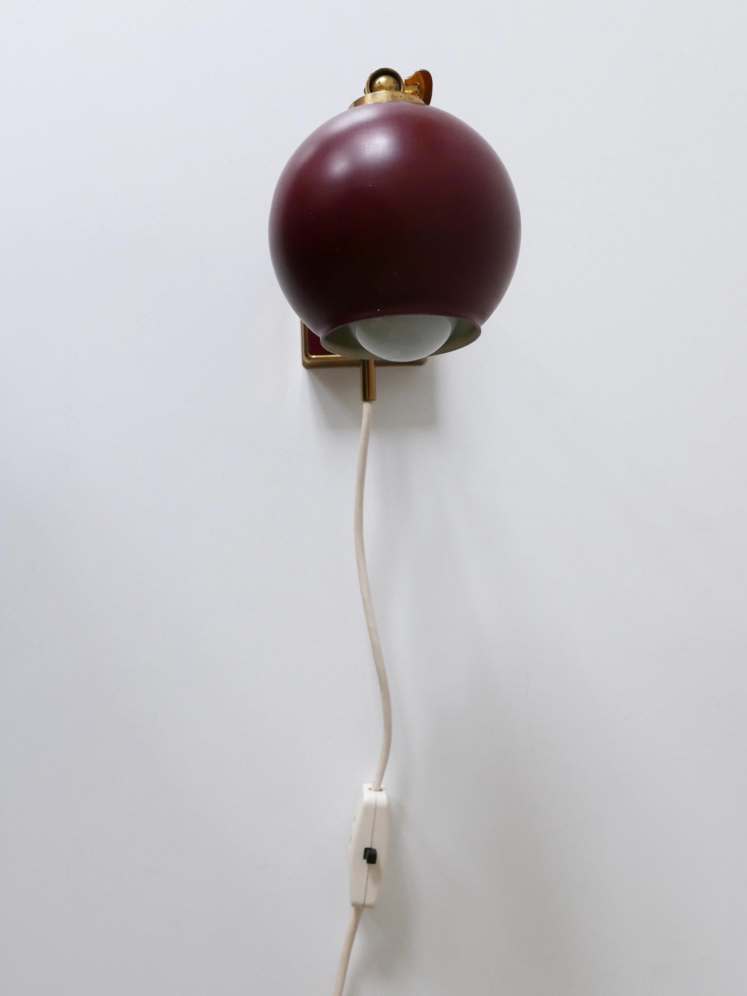Lovely Mid Century Modern Sconce 'Poppy Capsule' by Paul Neuhaus Germany 1950s In Good Condition For Sale In Munich, DE