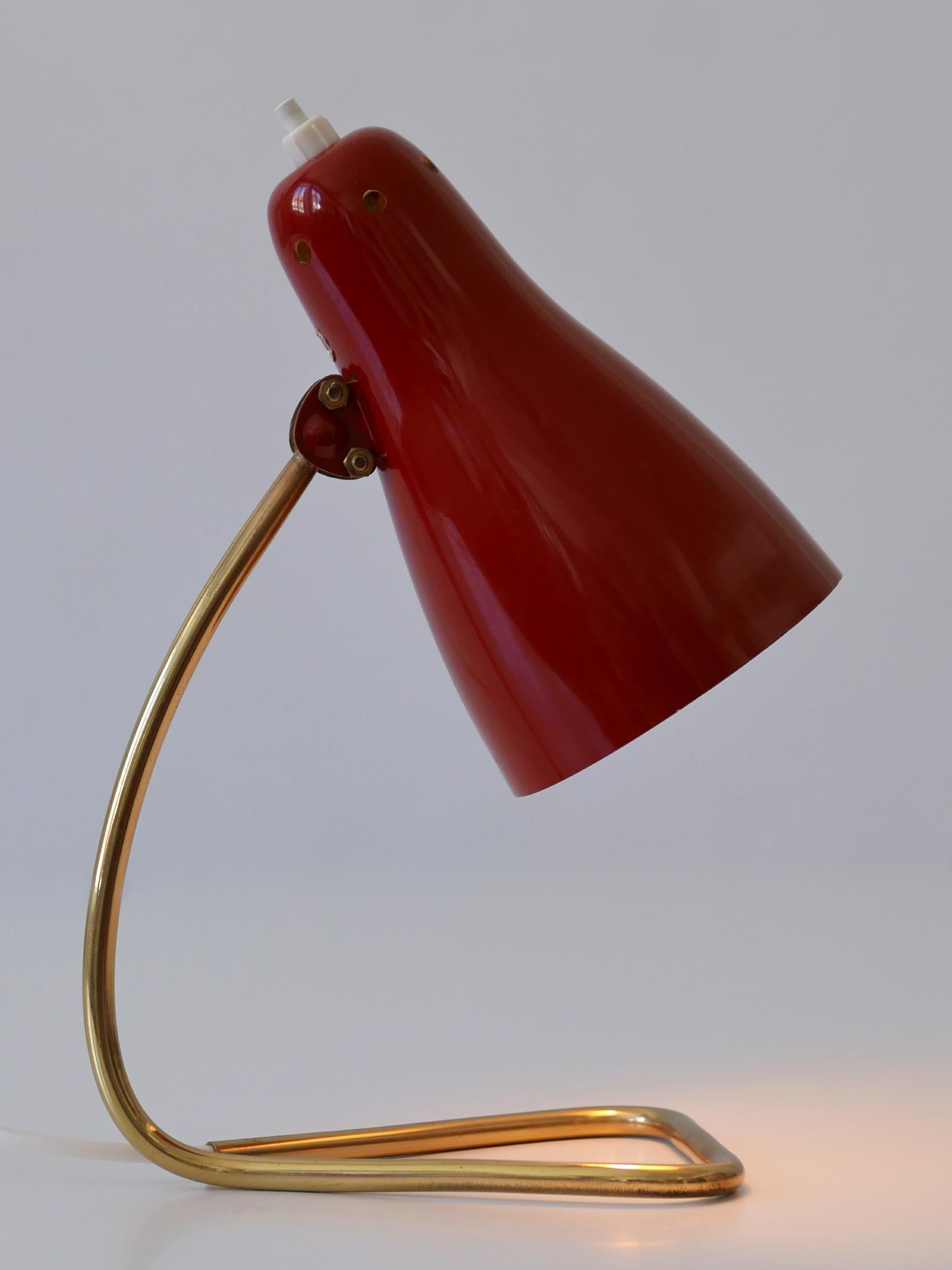Schöne Mid-Century Modern-Tischlampe oder Wandleuchter von Rupert Nikoll, Österreich, 1960er Jahre (Gemalt) im Angebot