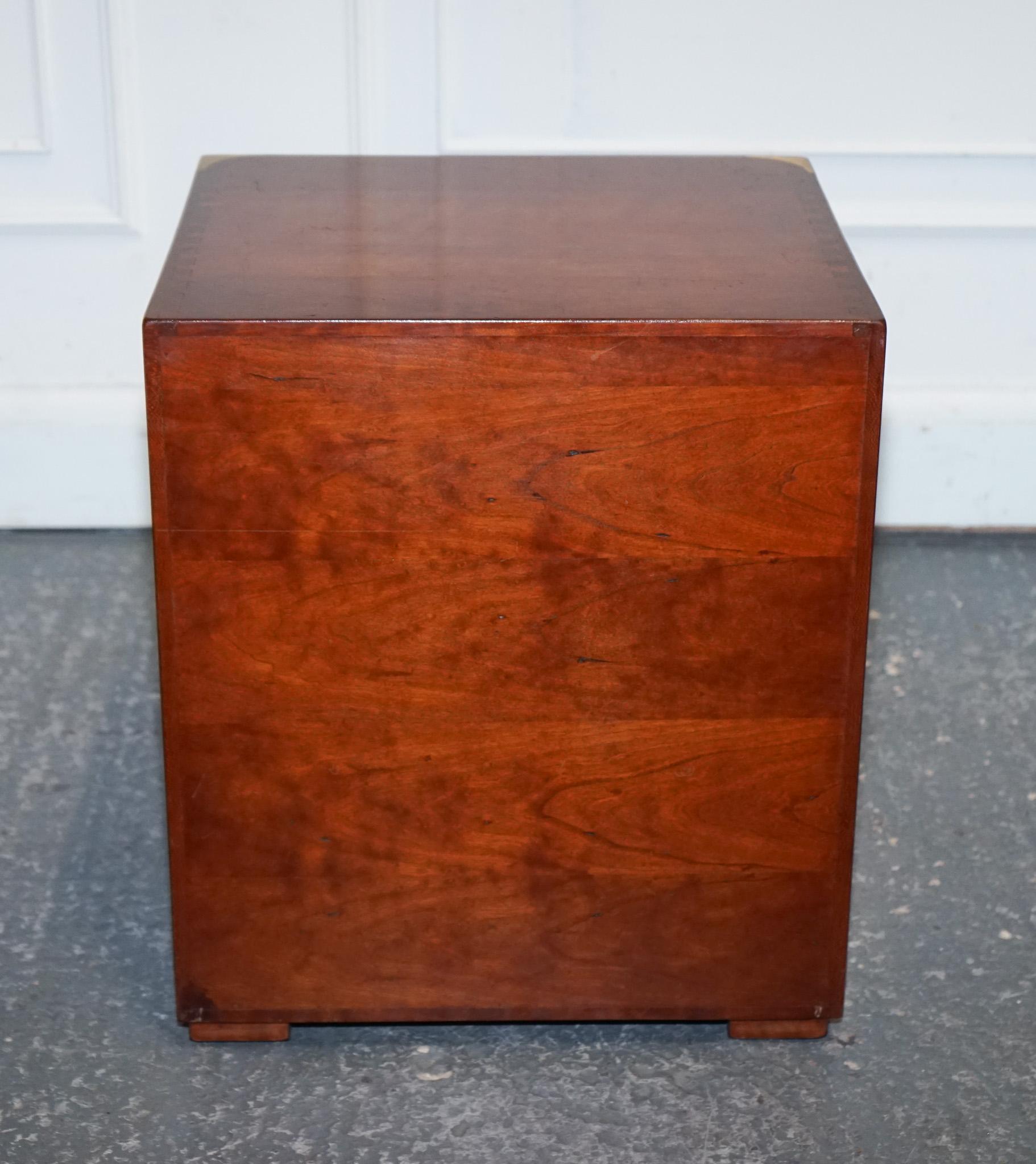 LOVELY MILITARY CAMPAIGN HARRODS KENNEDY BEDSIDE NiGHTSTAND TWO DRAWERS For Sale 1
