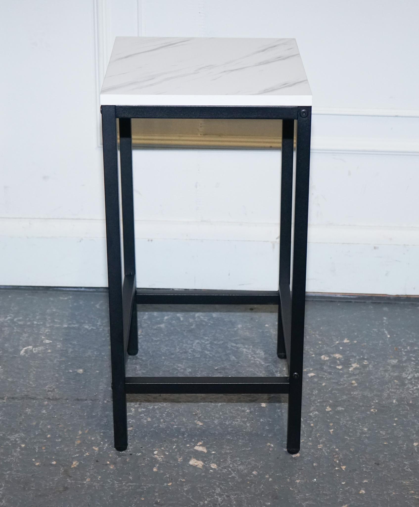 LOVELY MODERN FAUX MARBLE EFFECT TOP SiDE PLANT LAMP TABLE In condizioni buone in vendita a Pulborough, GB