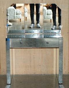 LOVELY MODERN VENETIAN GLASS DRESSiNG TABLE WITH TRI-FOLDING MIRRORS