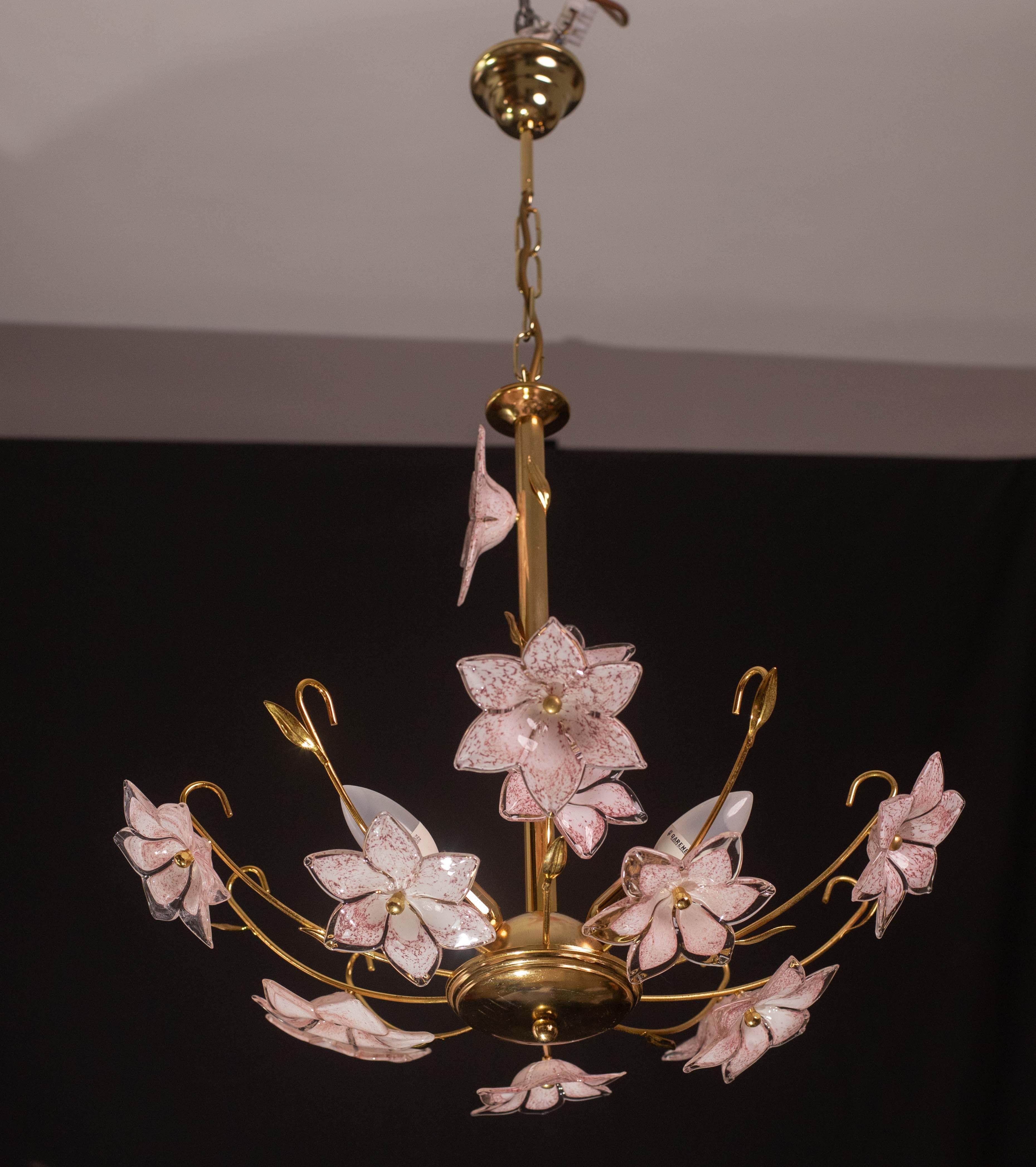 Grazioso lampadario di Murano Fiori rosa, 1970 in vendita 1