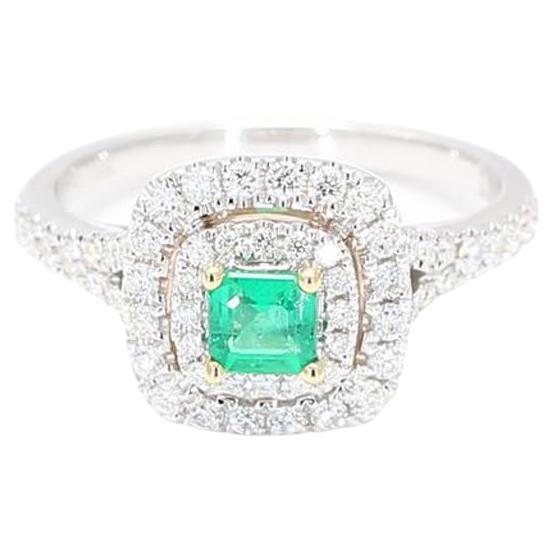 Natürlicher Smaragdschliff Smaragd und weißer Diamant .74 Karat TW Gold Cocktail-Ring