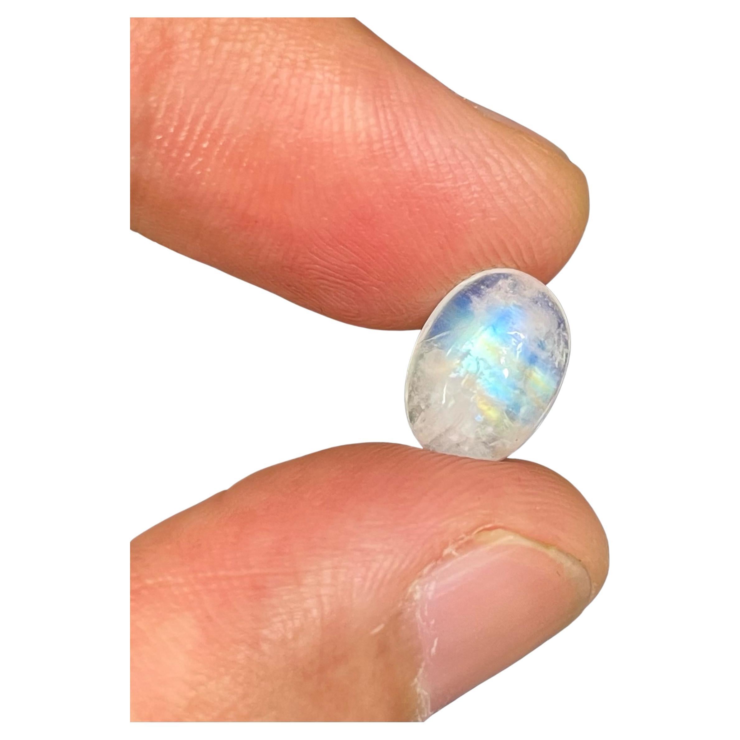 Lovely Natural Loose Moonstone Gemstone 2.95 Carats Moonstone Ring For Sale