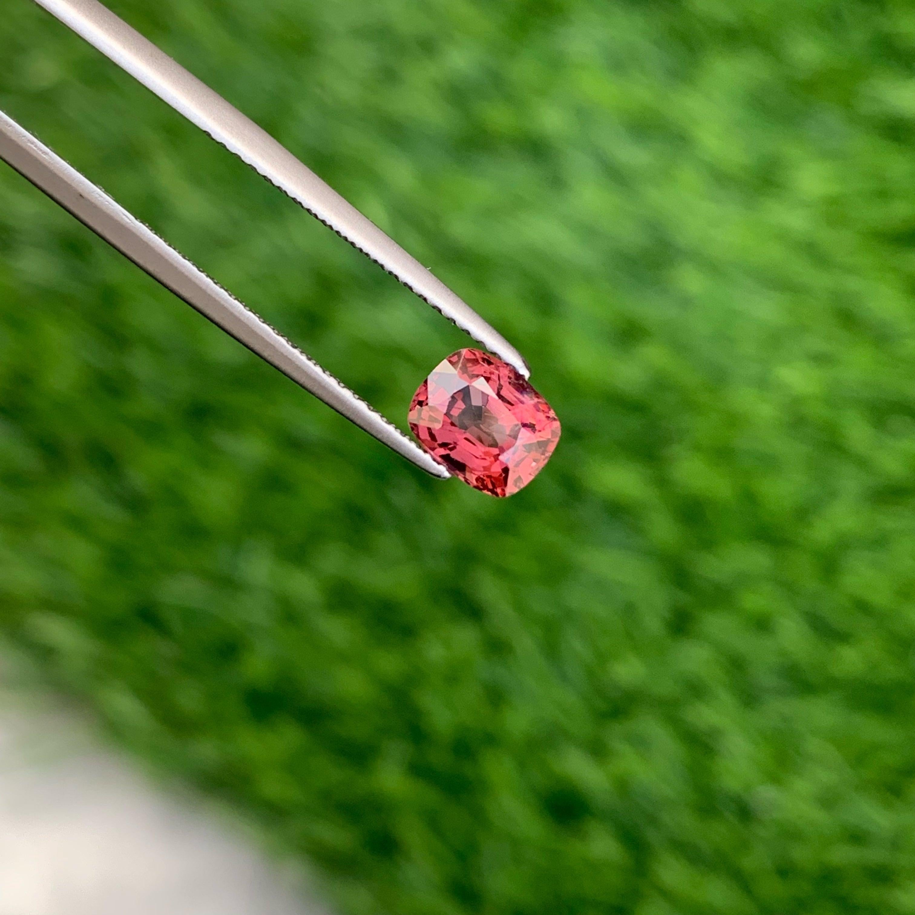 Lovely Natural Spinel Loose Gemstone, Available For Sale At Wholesale Price Natural High Quality 1.15 carats VSI Clarity Natural Loose Spinel from Burma.

Product Information:
GEMSTONE TYPE:	Lovely Natural Spinel Loose Gemstone
WEIGHT:	1.15