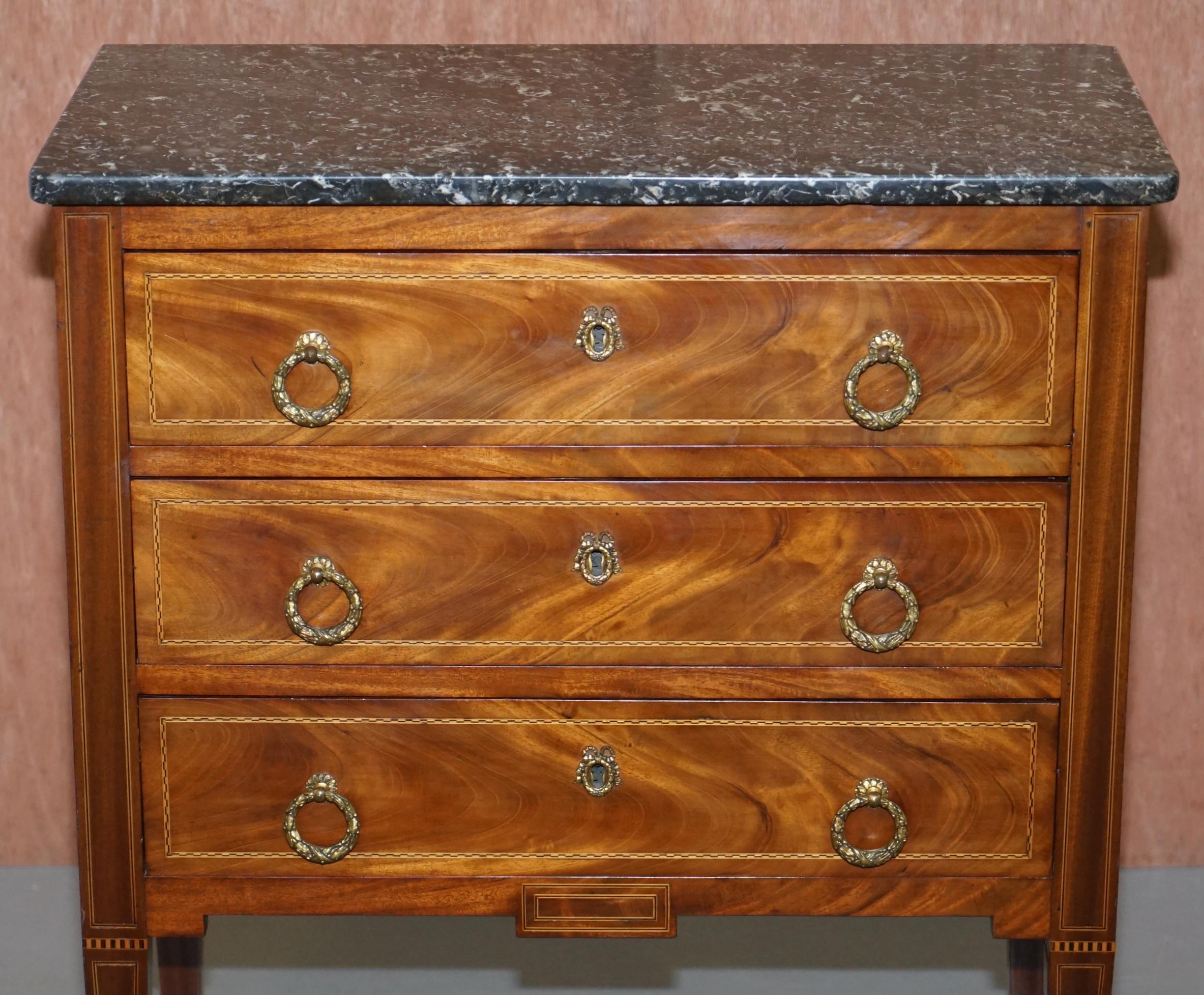 Lovely Neoclassical Cuban Hardwood Marble Topped Side Tables Chest of Drawers For Sale 1