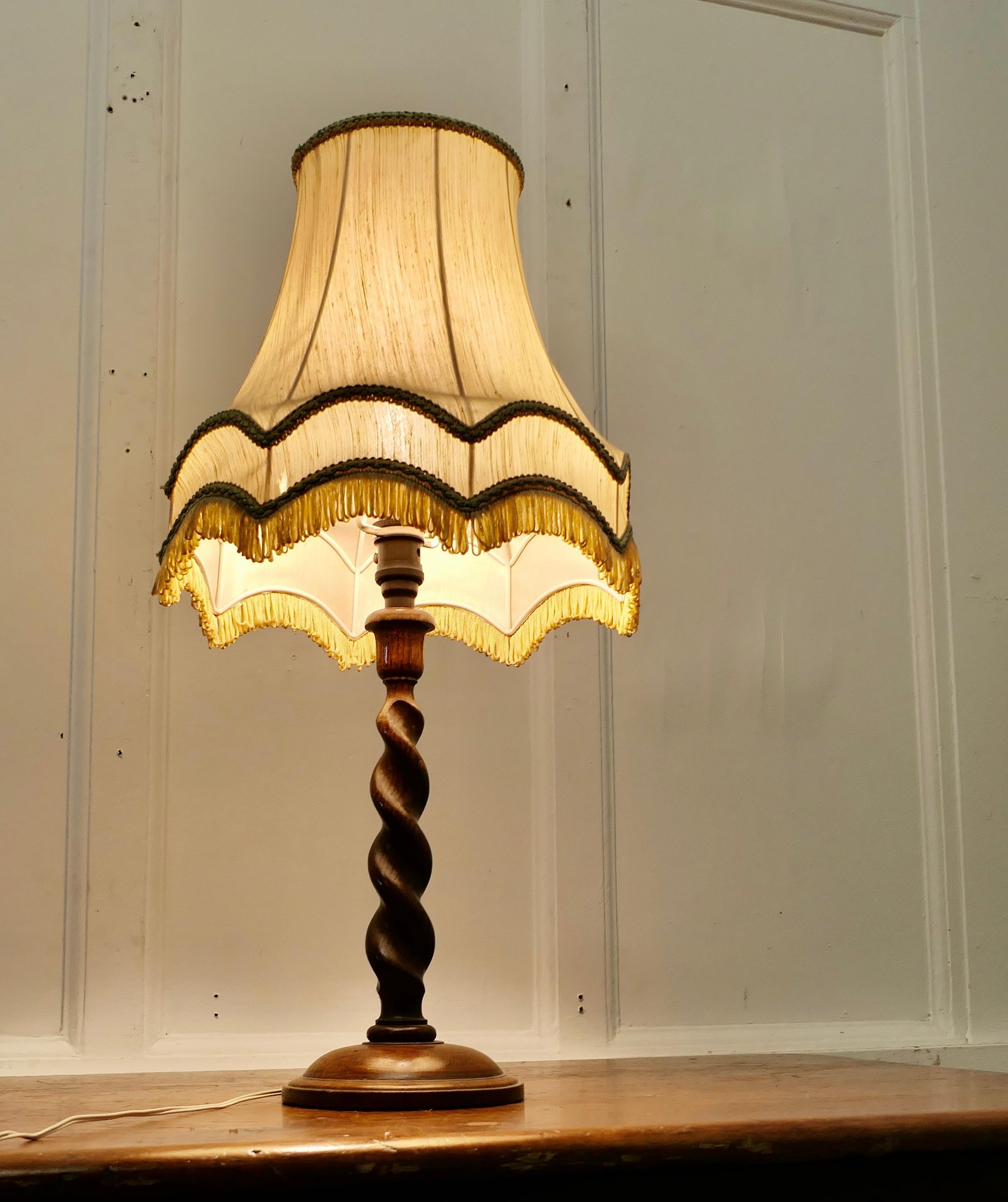Art Deco Lovely Oak Turned Barley Twist Table Lamp     For Sale
