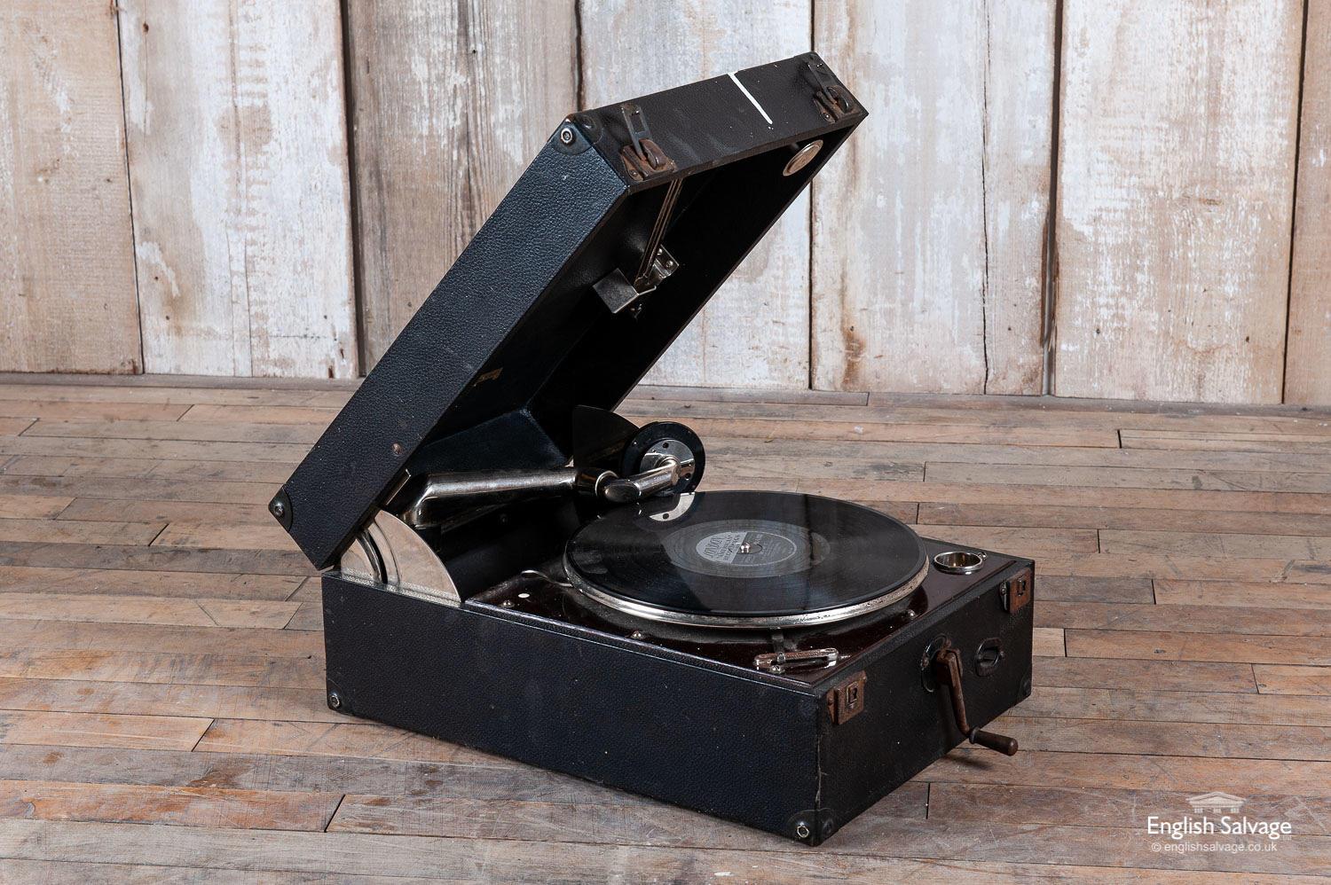 Lovely Old Decorative Gramophone, 20th Century In Good Condition For Sale In London, GB