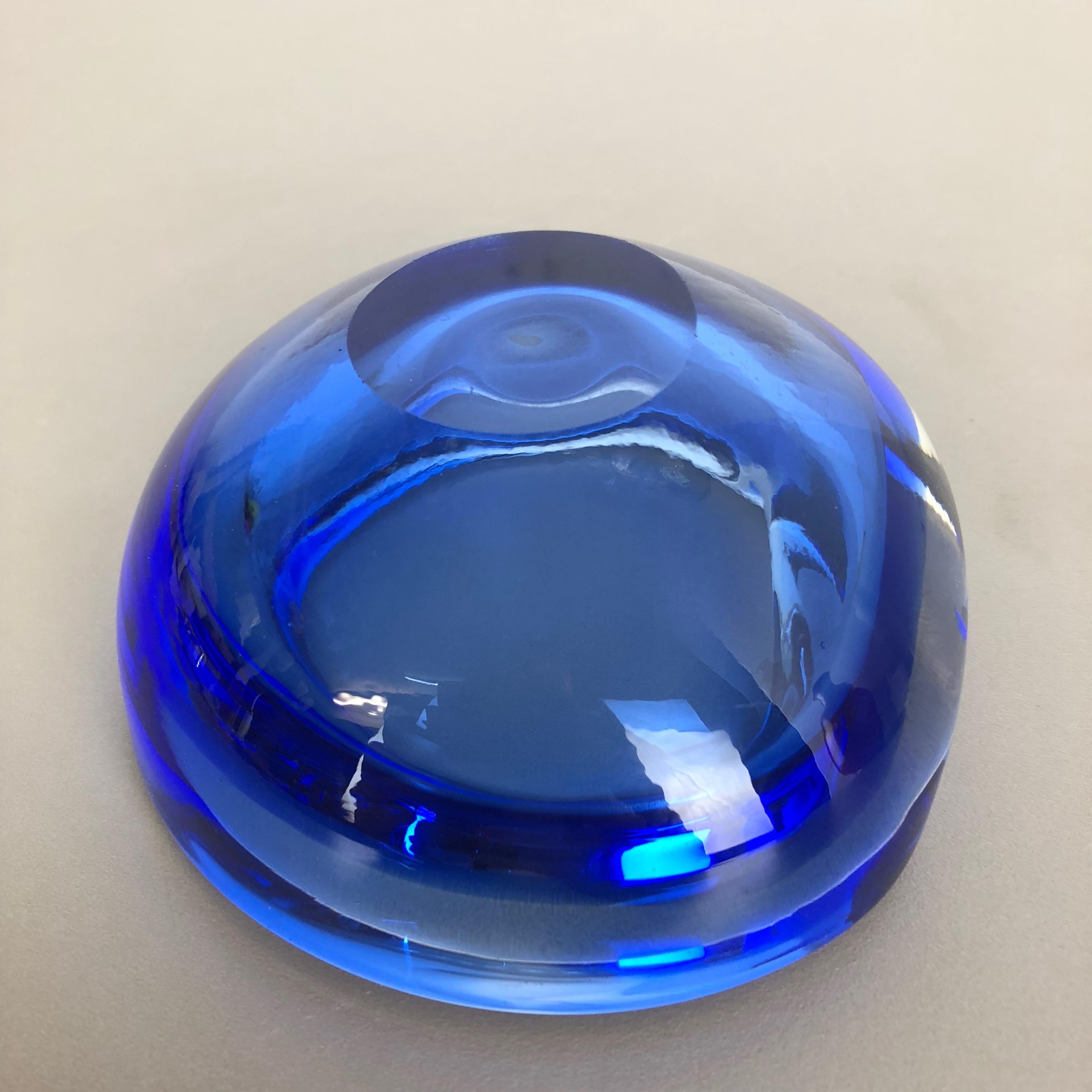 Lovely Organic Blue Murano Glass Bowl Element Shell Ashtray Murano, Italy, 1970s 4