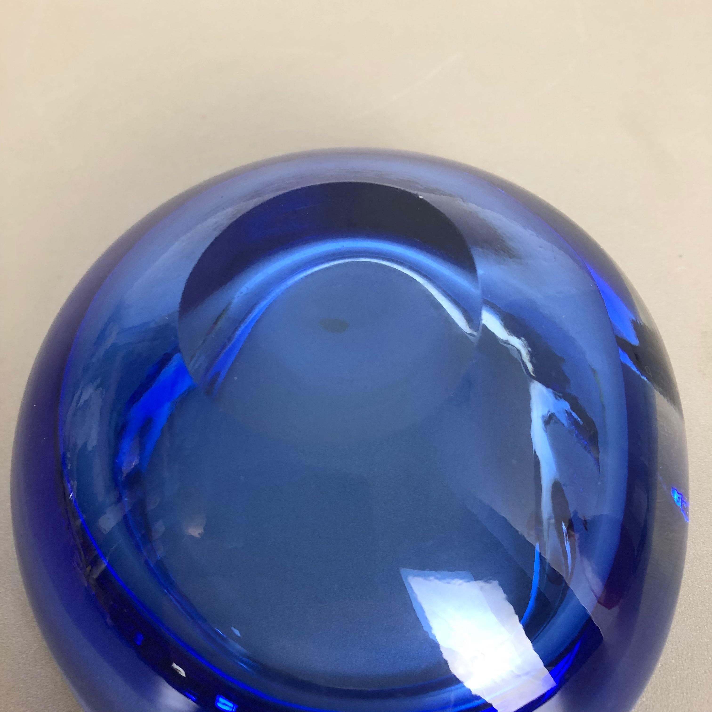 Lovely Organic Blue Murano Glass Bowl Element Shell Ashtray Murano, Italy, 1970s 5