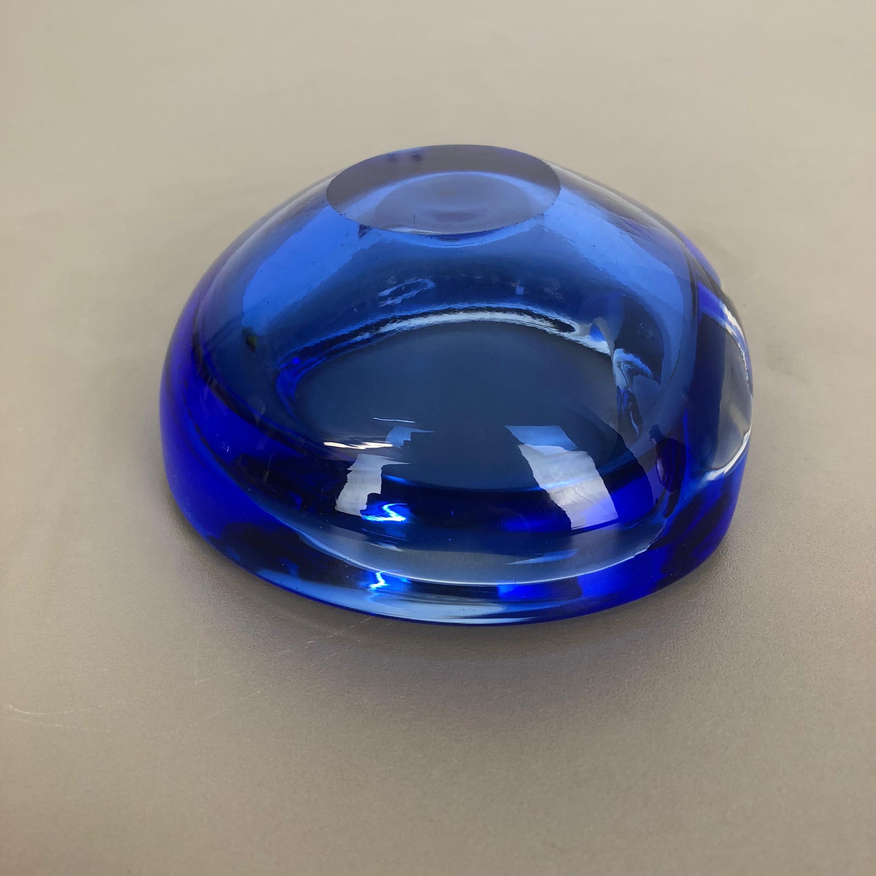 Lovely Organic Blue Murano Glass Bowl Element Shell Ashtray Murano, Italy, 1970s 6