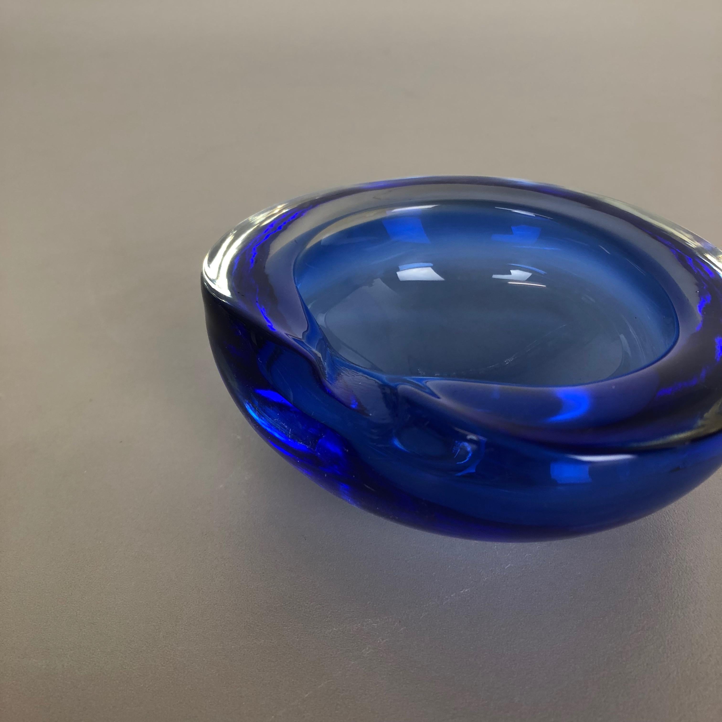 Italian Lovely Organic Blue Murano Glass Bowl Element Shell Ashtray Murano, Italy, 1970s