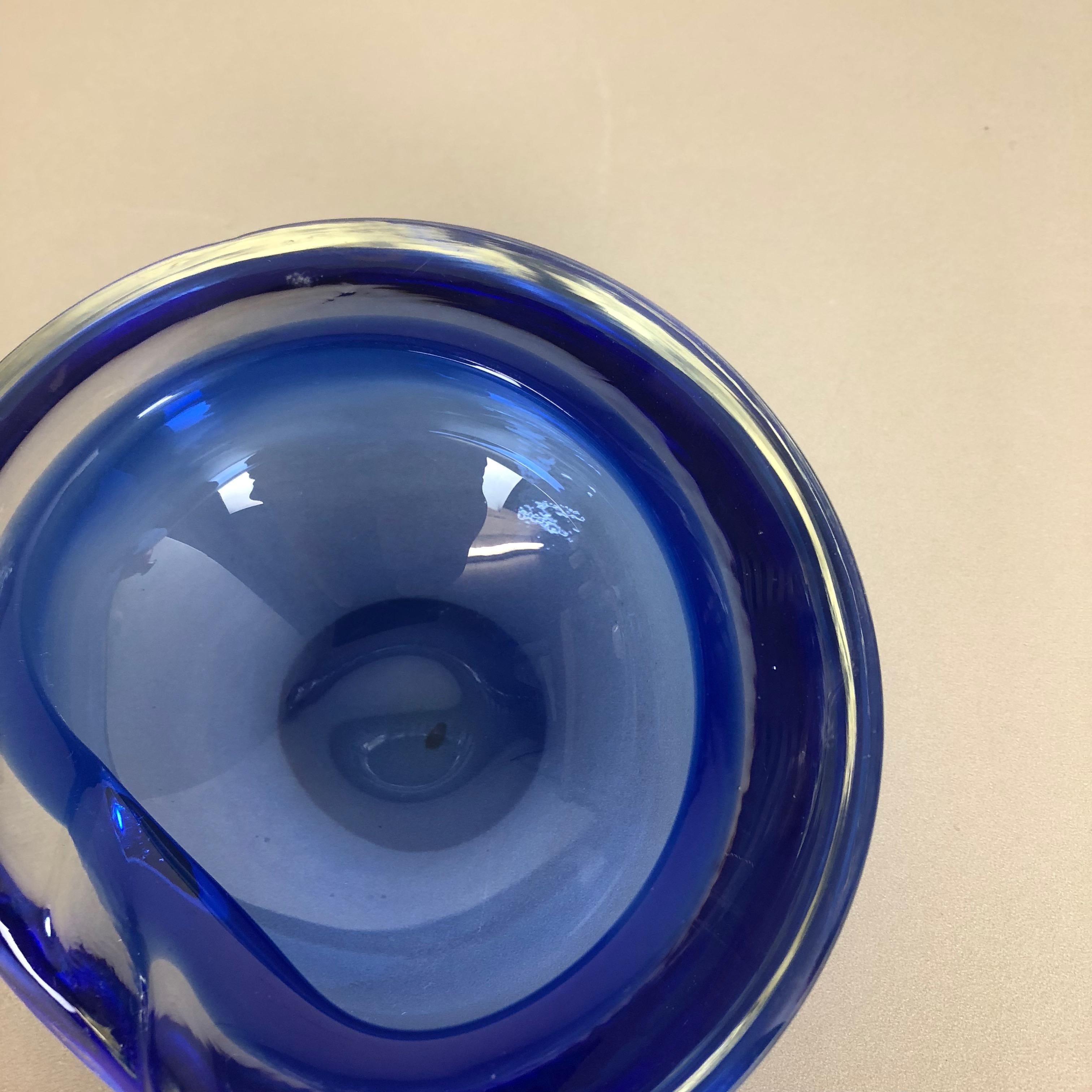 Lovely Organic Blue Murano Glass Bowl Element Shell Ashtray Murano, Italy, 1970s 3