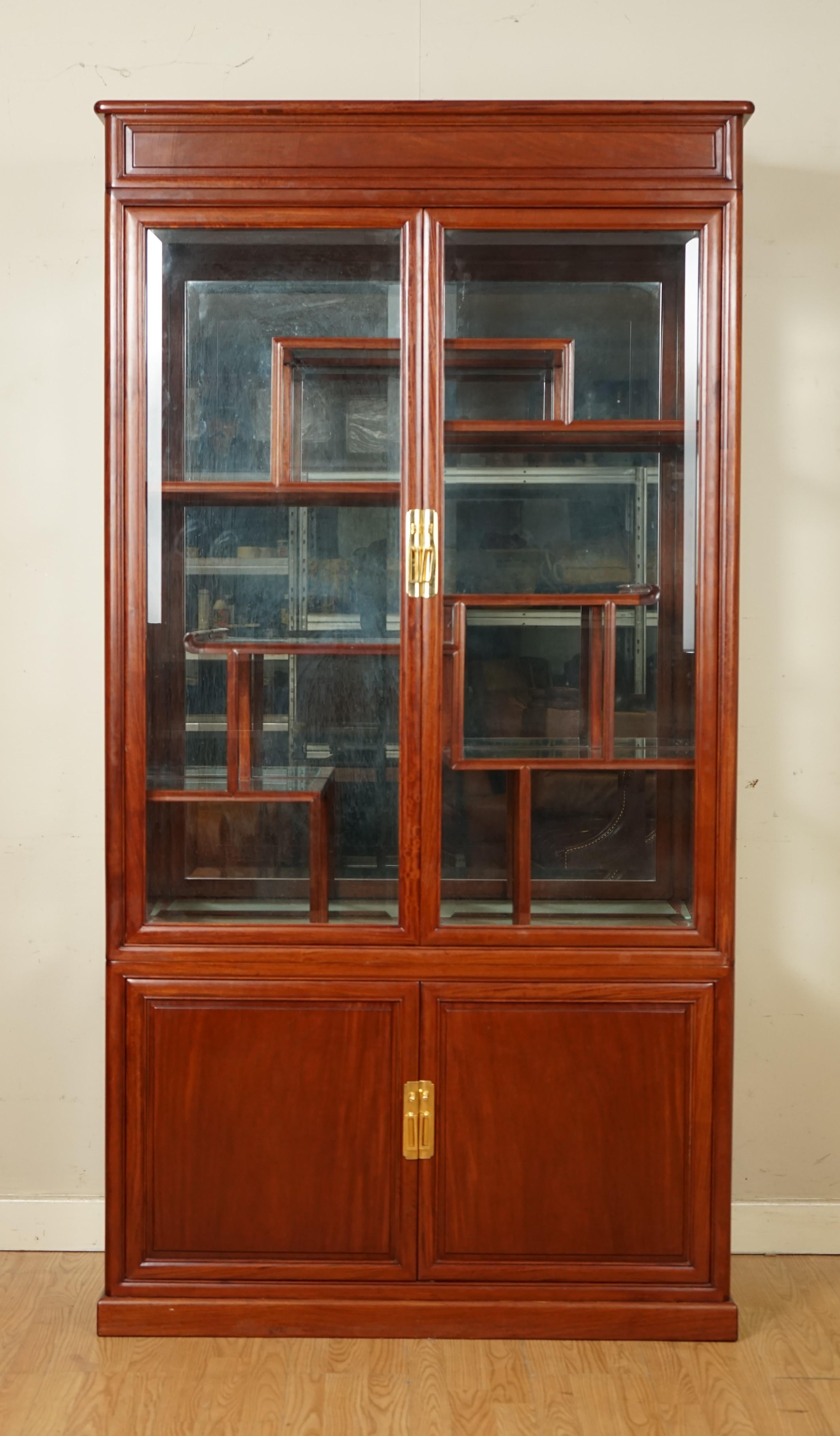 Lovely Oriental Chinese Rosewood Curio Display Cabinet Bookcase Working Light 4