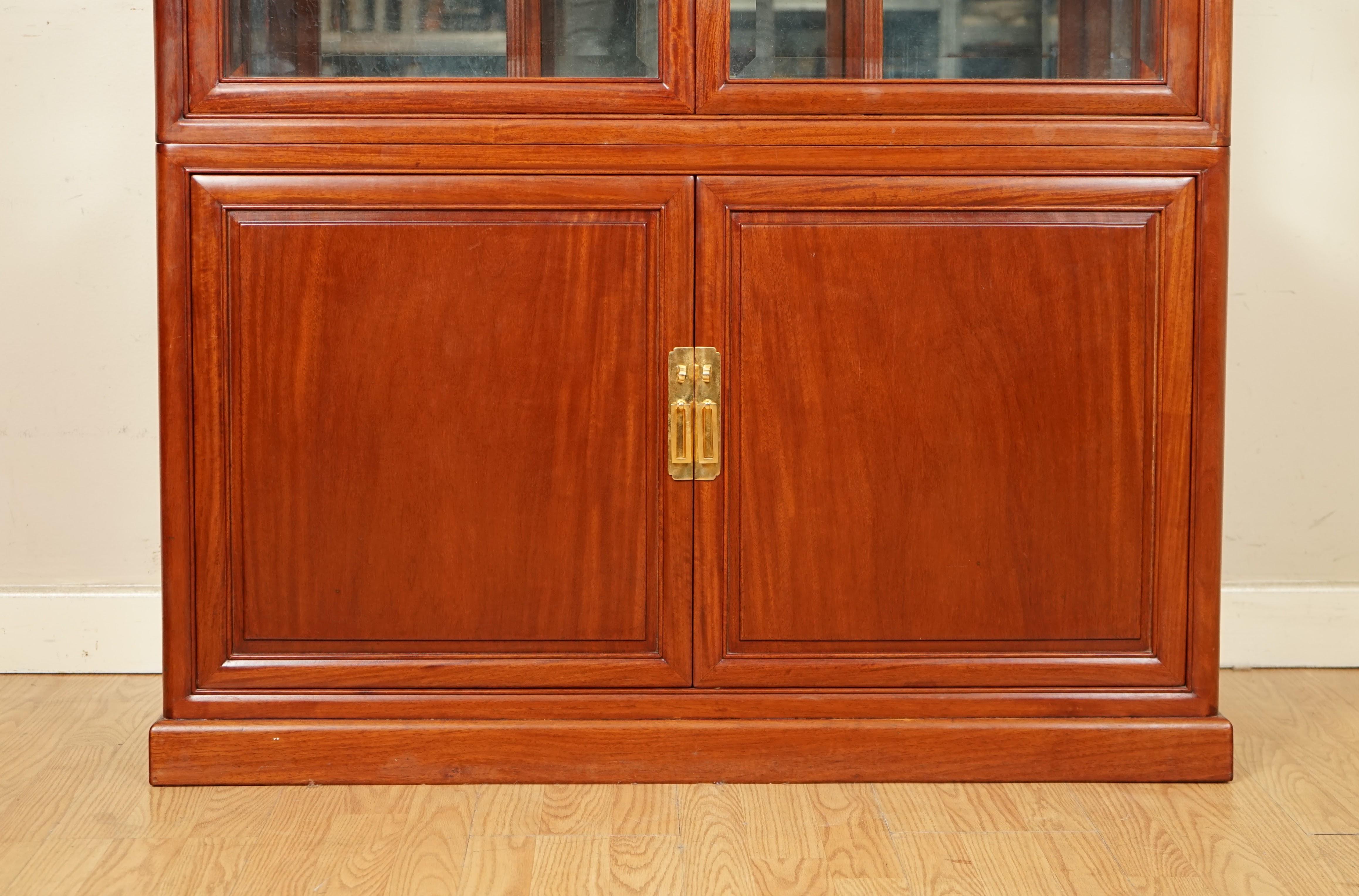 Hand-Crafted Lovely Oriental Chinese Rosewood Curio Display Cabinet Bookcase Working Light