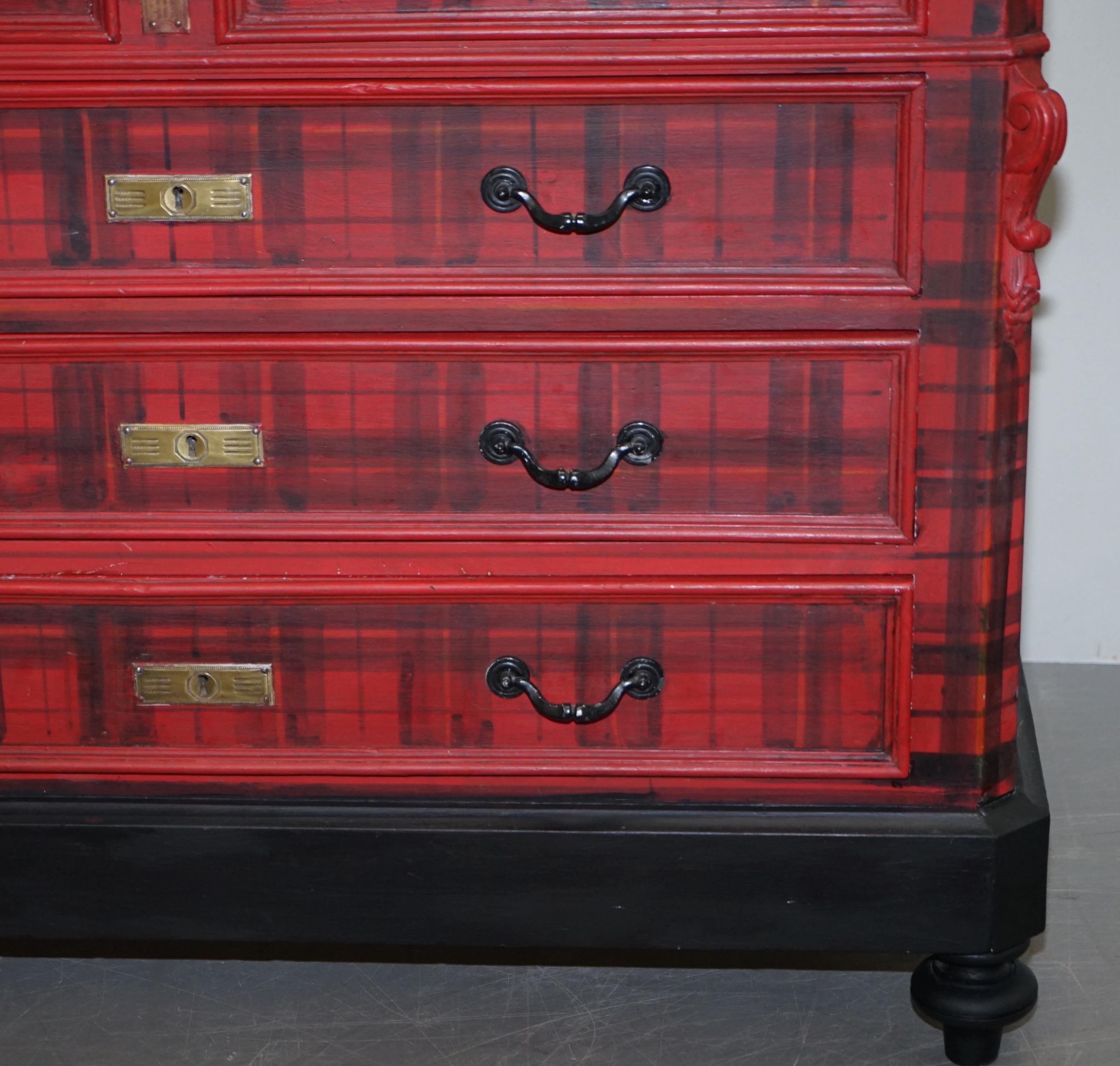 Lovely Original Victorian Chest of Drawers with Scottish Tartan Wrap, Marble Top For Sale 5