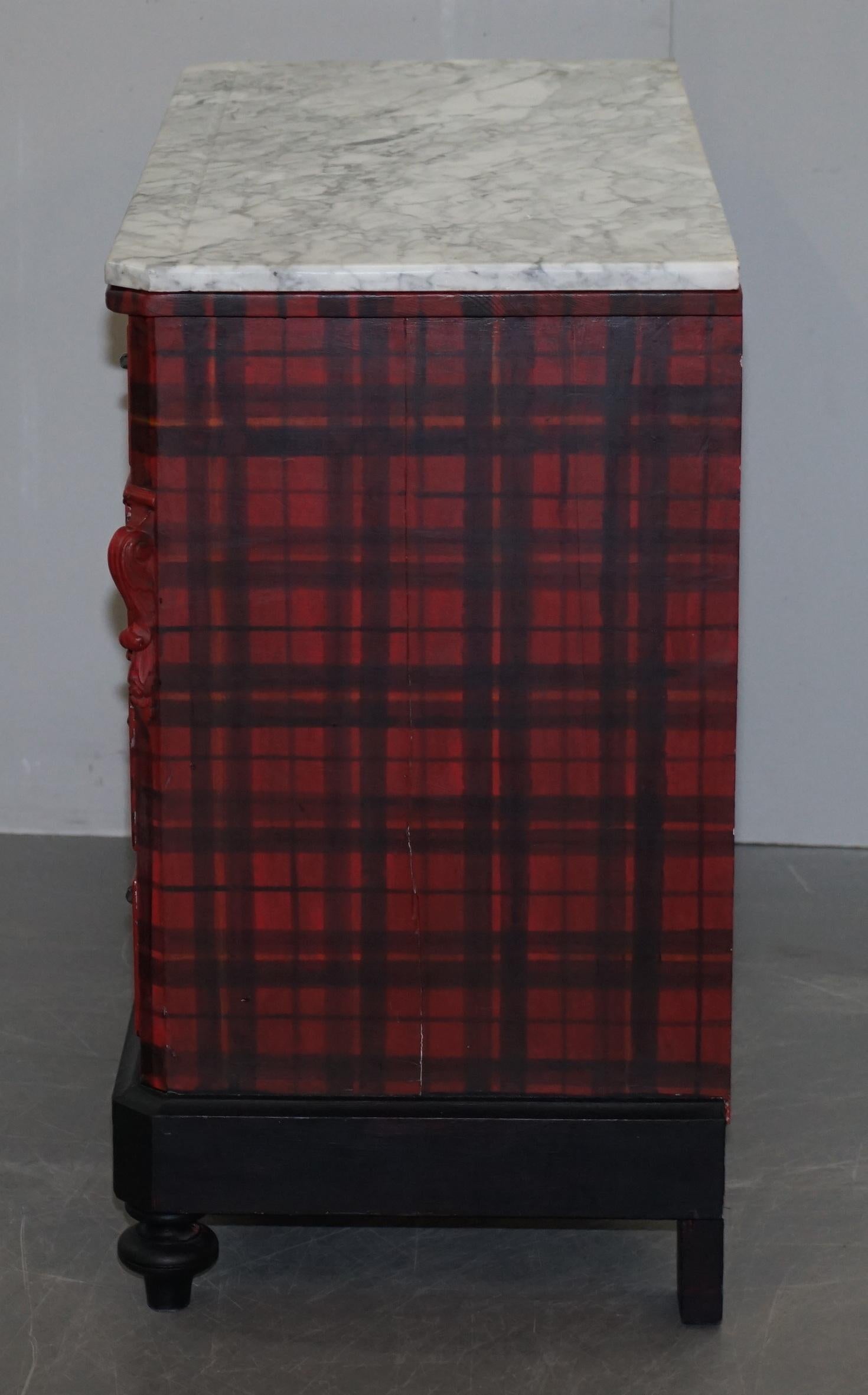 Lovely Original Victorian Chest of Drawers with Scottish Tartan Wrap, Marble Top For Sale 11