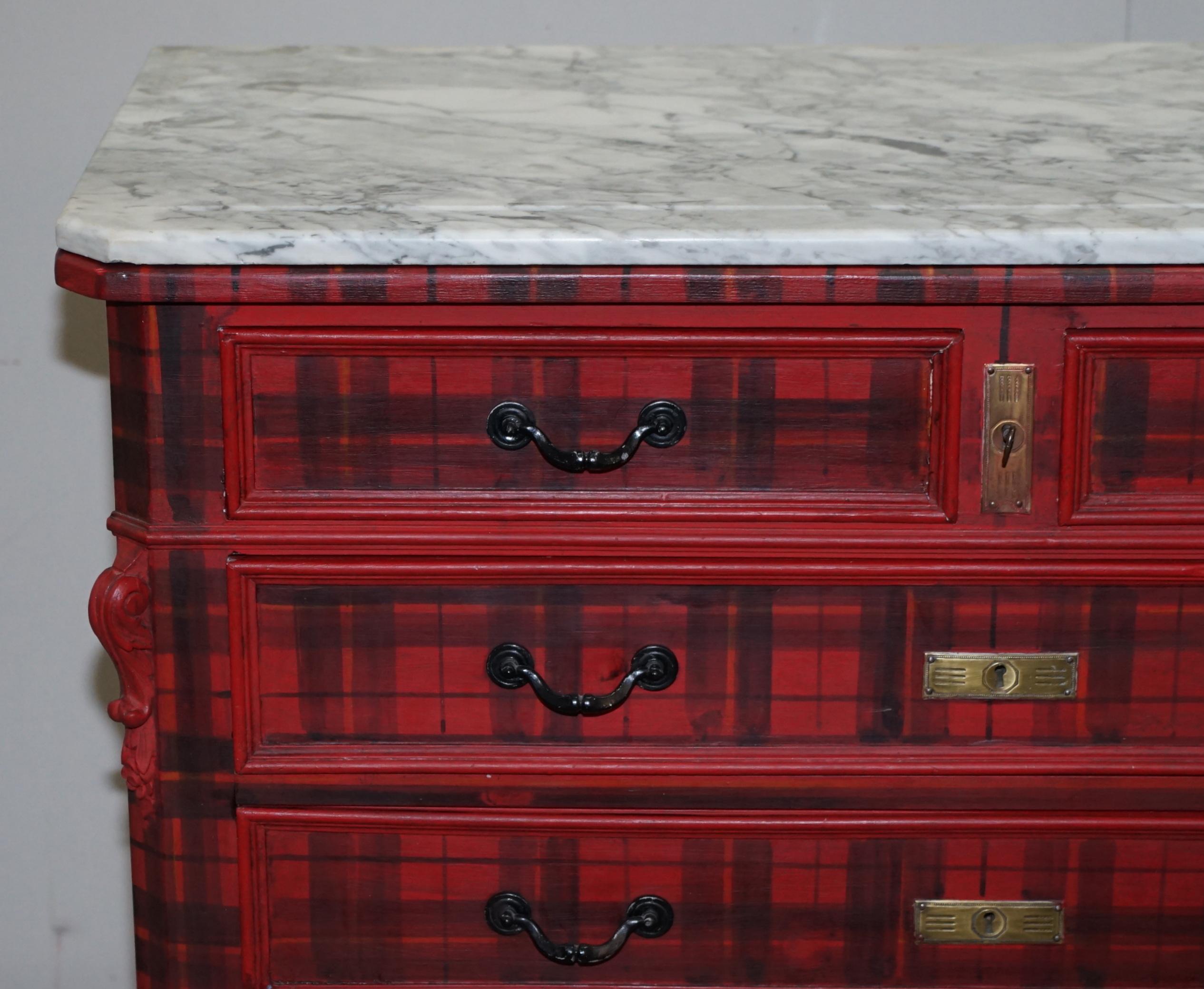 Lovely Original Victorian Chest of Drawers with Scottish Tartan Wrap, Marble Top For Sale 2
