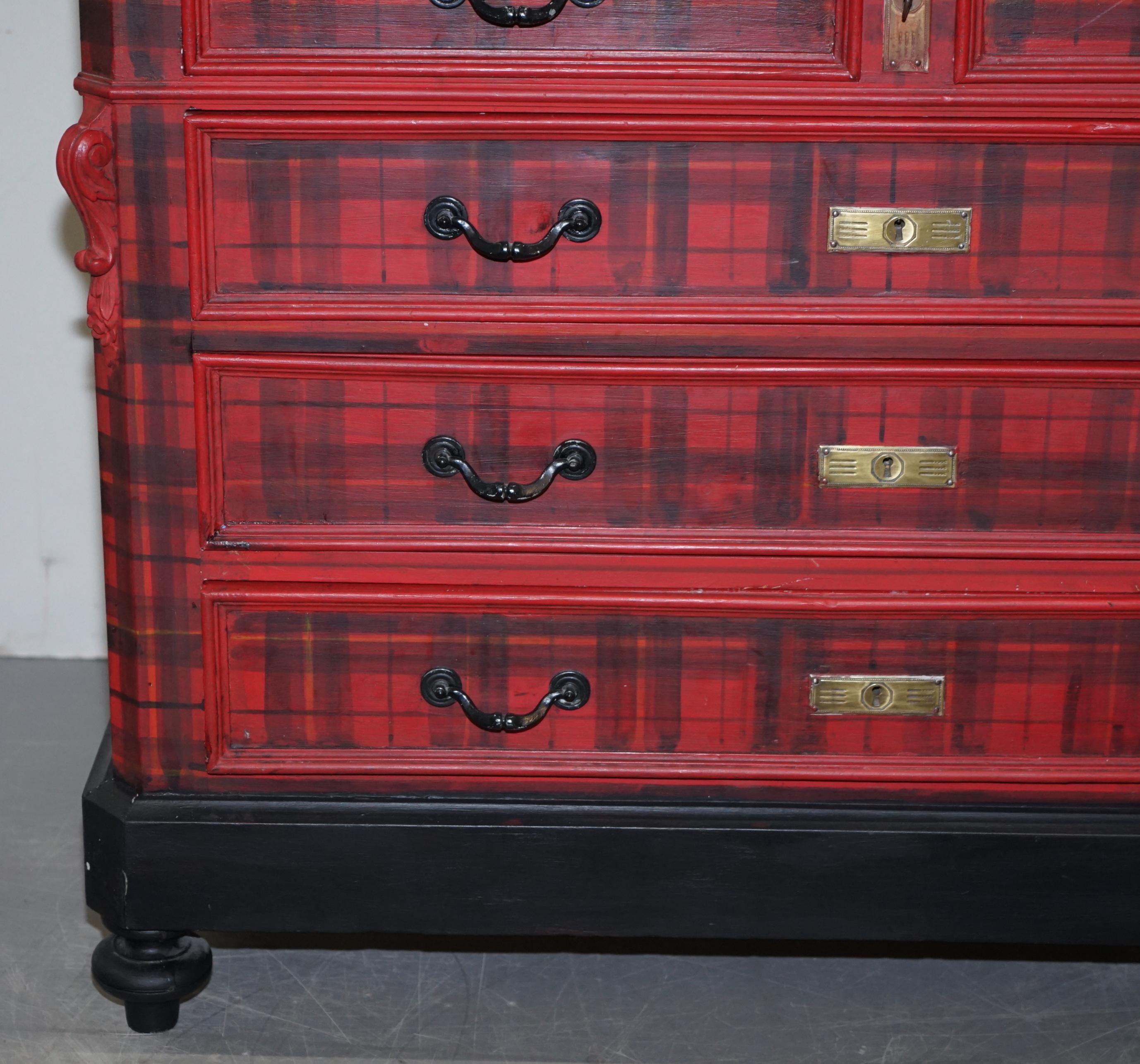 Graziosa cassettiera vittoriana originale con rivestimento in tartan scozzese, piano in marmo in vendita 1