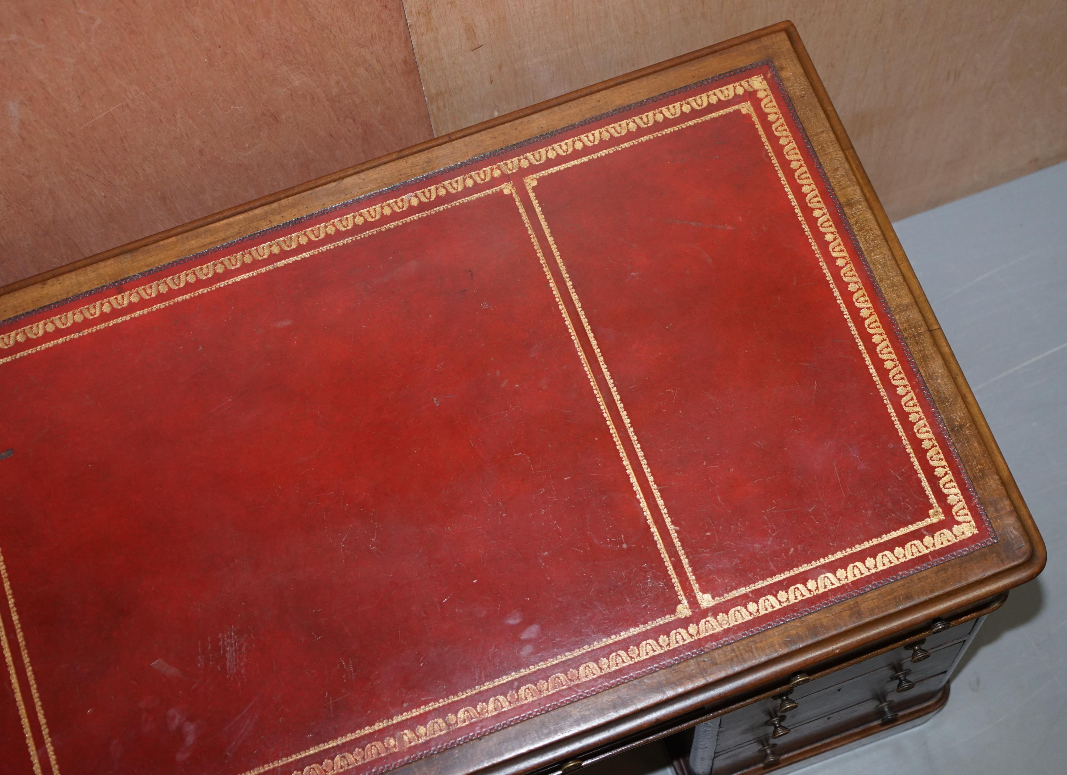 Lovely Oriignal Victorian 1880 Mahogany with Oxblood Leather Writing Surace Desk 1