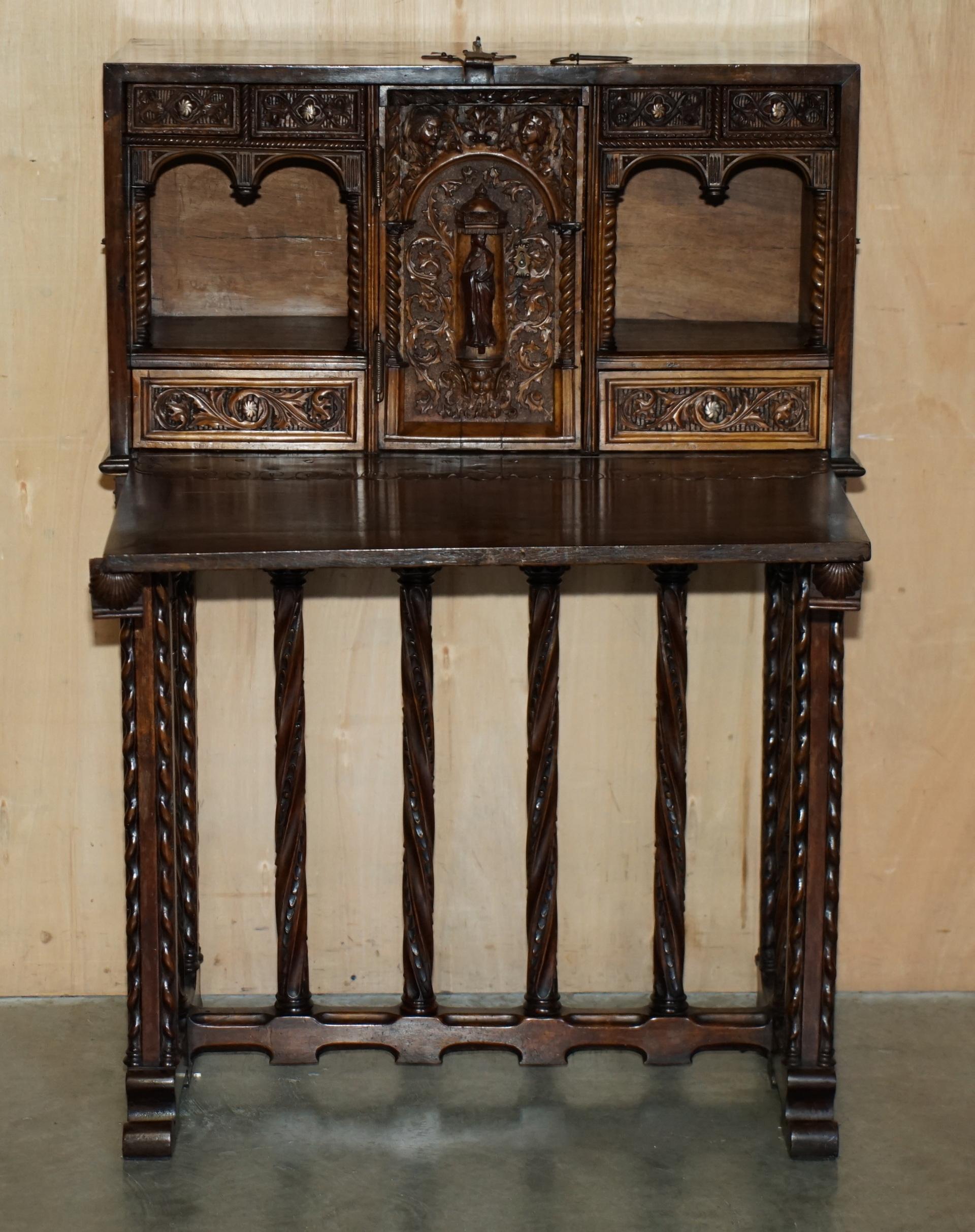 precioso armario espanol del siglo xviii tallado en madera con almacenaje oculto en venta 6