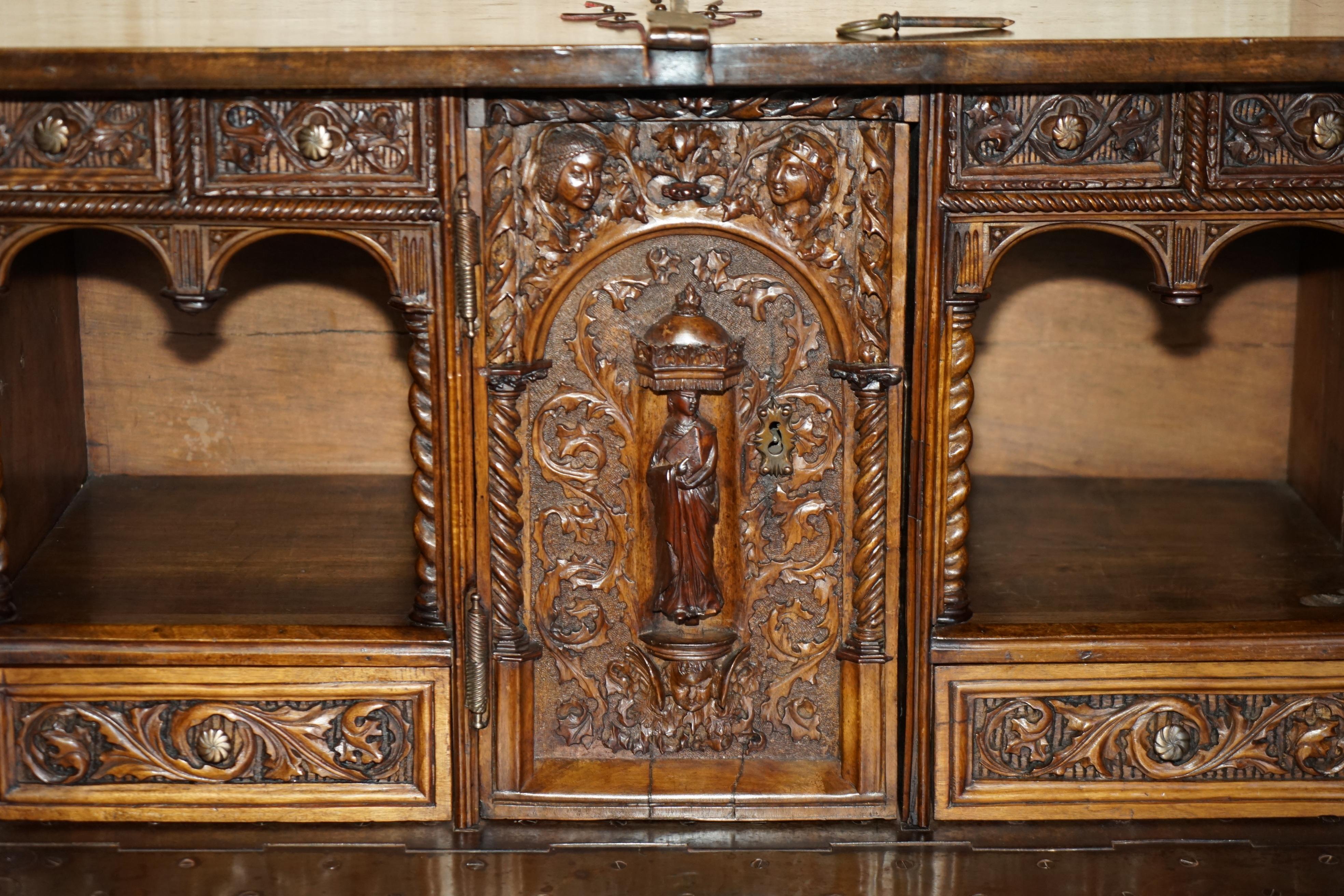 precioso armario espanol del siglo xviii tallado en madera con almacenaje oculto en venta 8