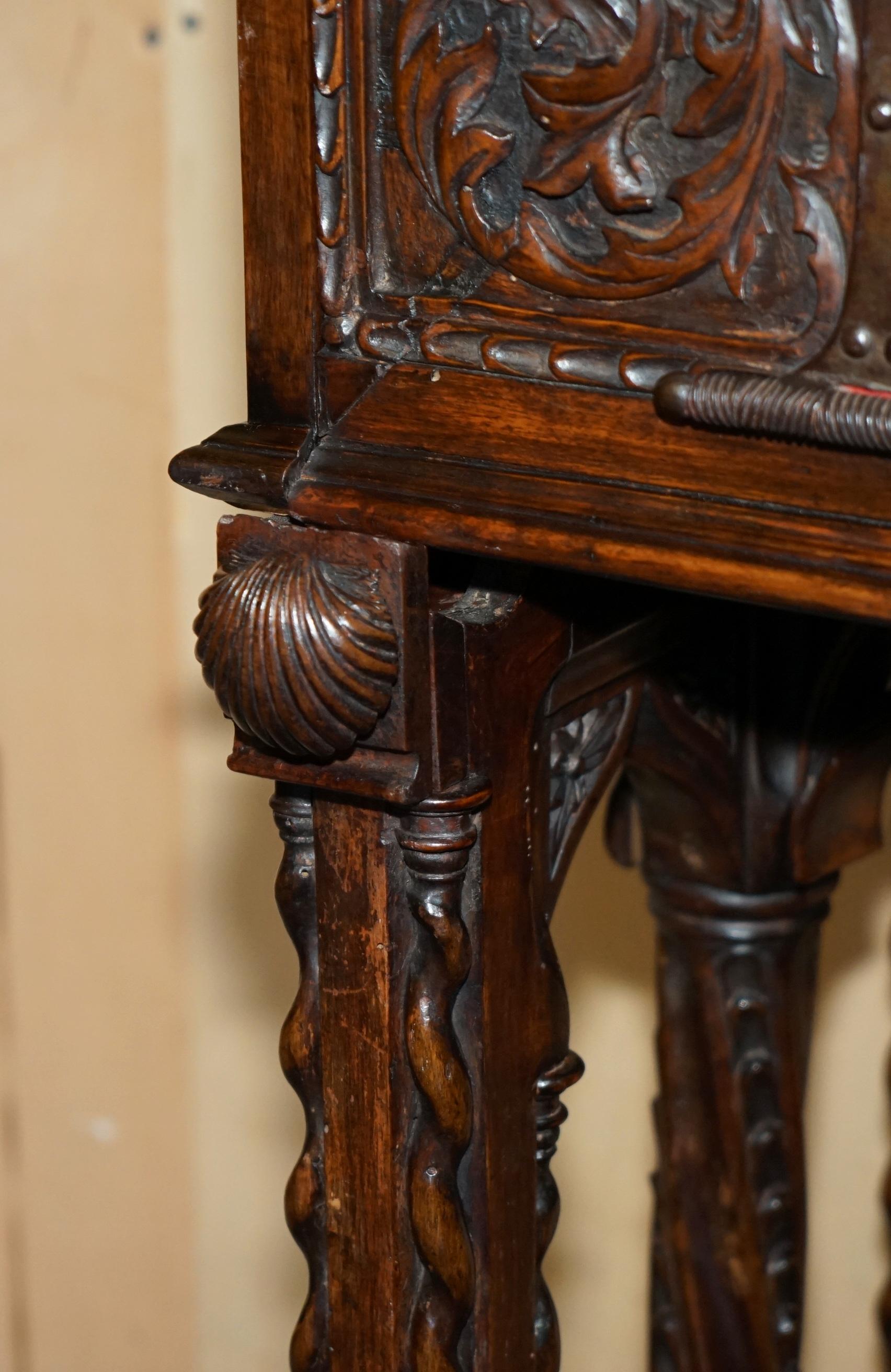 precioso armario espanol del siglo xviii tallado en madera con almacenaje oculto en venta 1