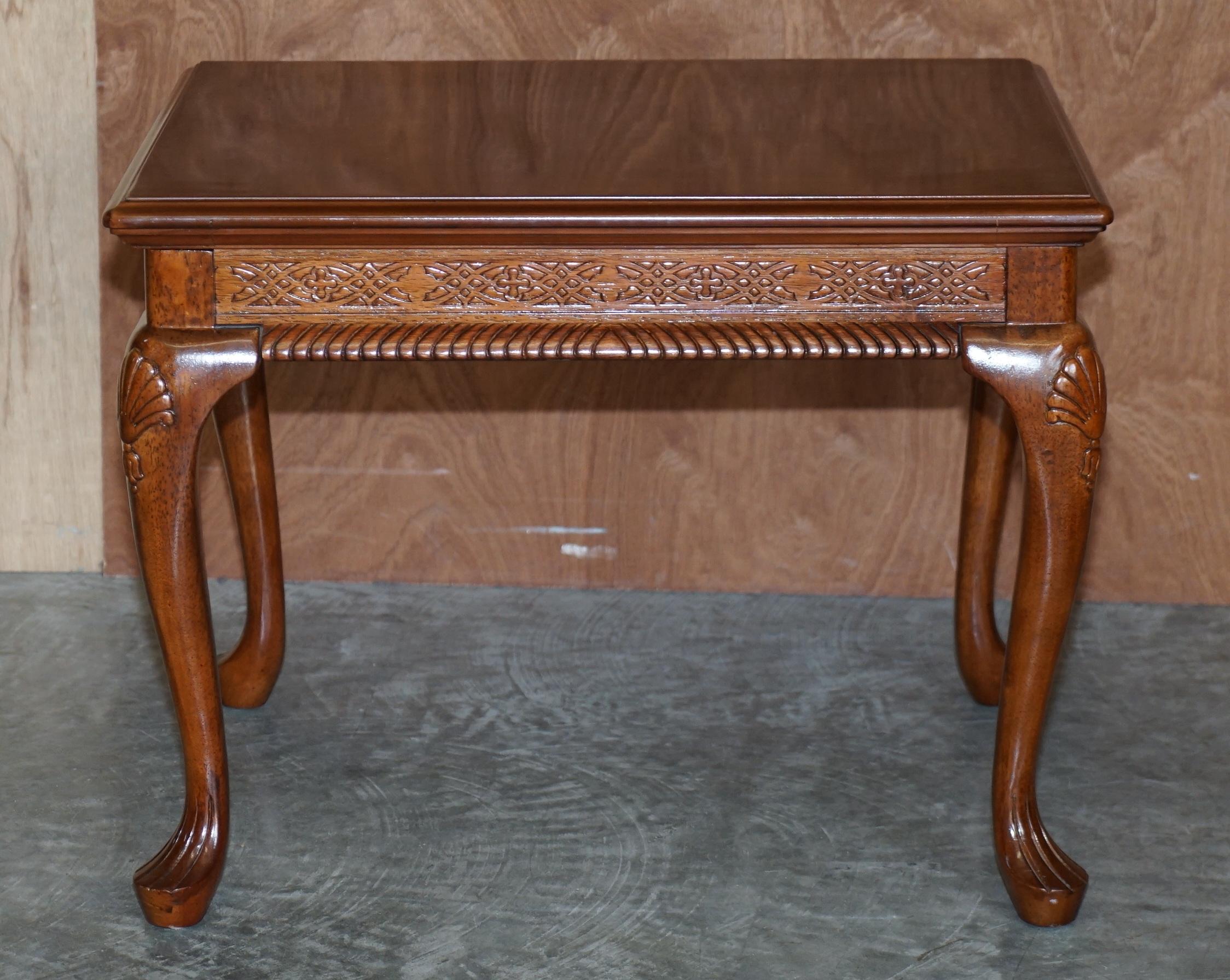 We are delighted to offer for sale this lovely vintage Georgian Irish walnut coffee table

A very well made and decorative table, it looks good in any setting, the legs are carved in the Georgian Irish manor with acanthus leaves to the top and