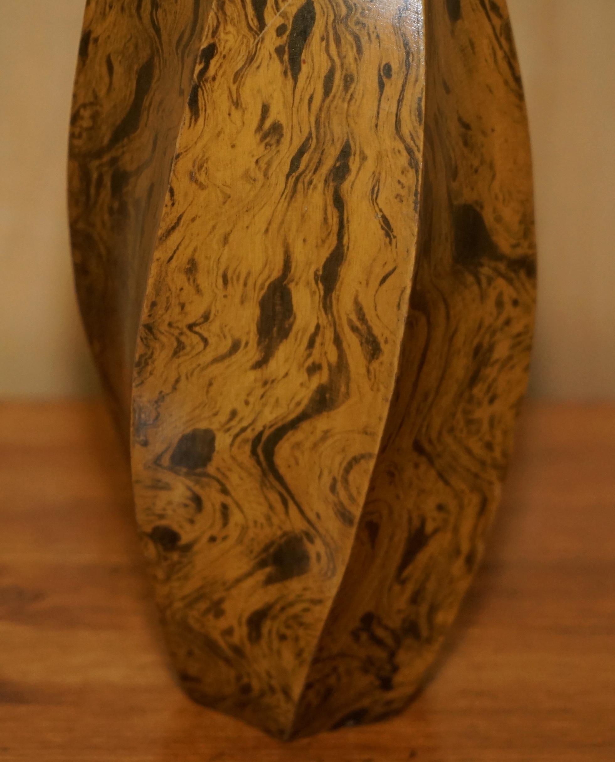 VASO DI FIORI SPIRALI IN LEGNO DI OLIVIA ADORABILE, DA VEDERE PATINA IN LEGNO! In condizioni buone in vendita a West Sussex, Pulborough