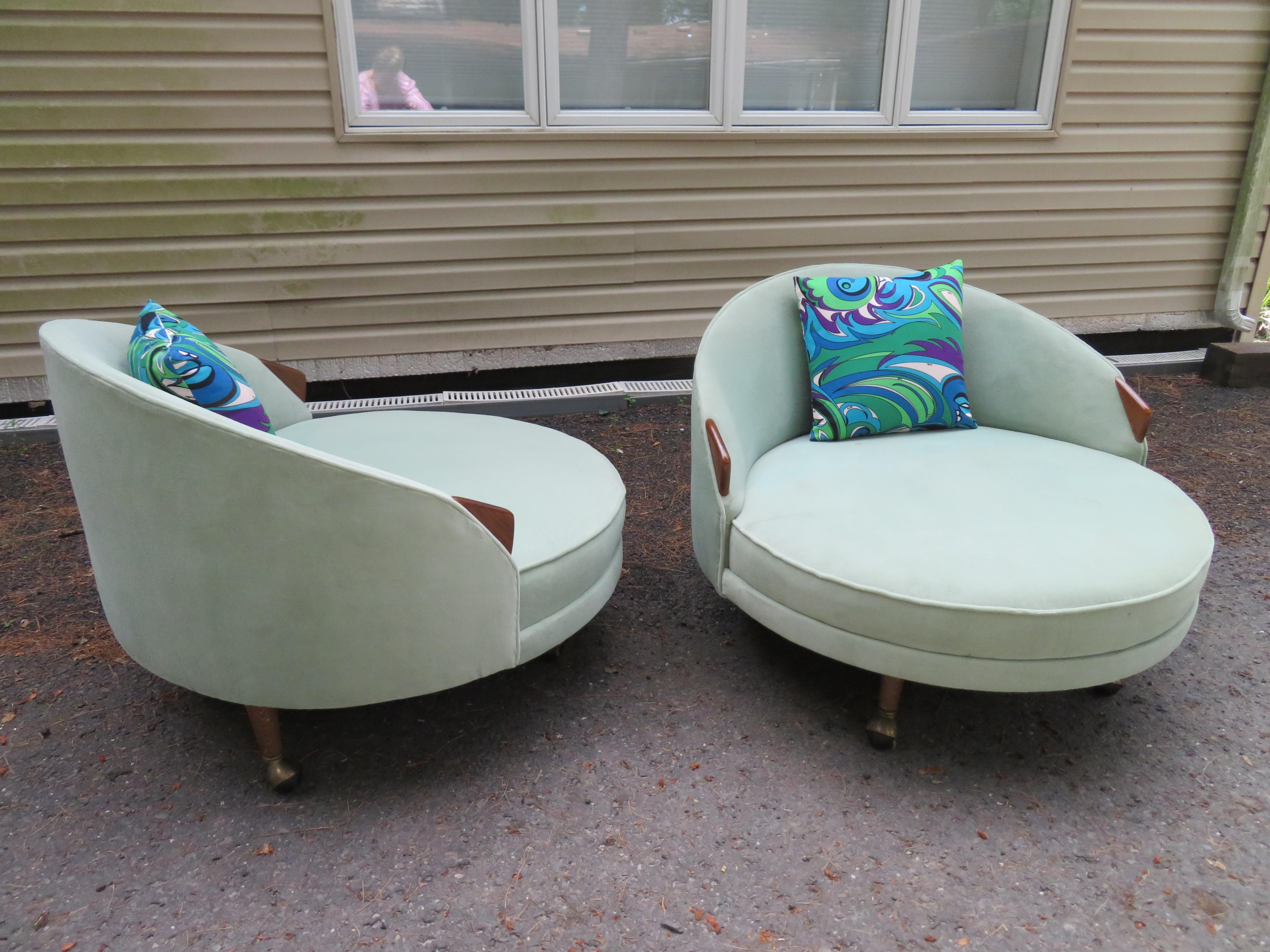 Lovely Pair of Adrian Pearsall Havana Circle Lounge Chairs Mid-Century Modern 3