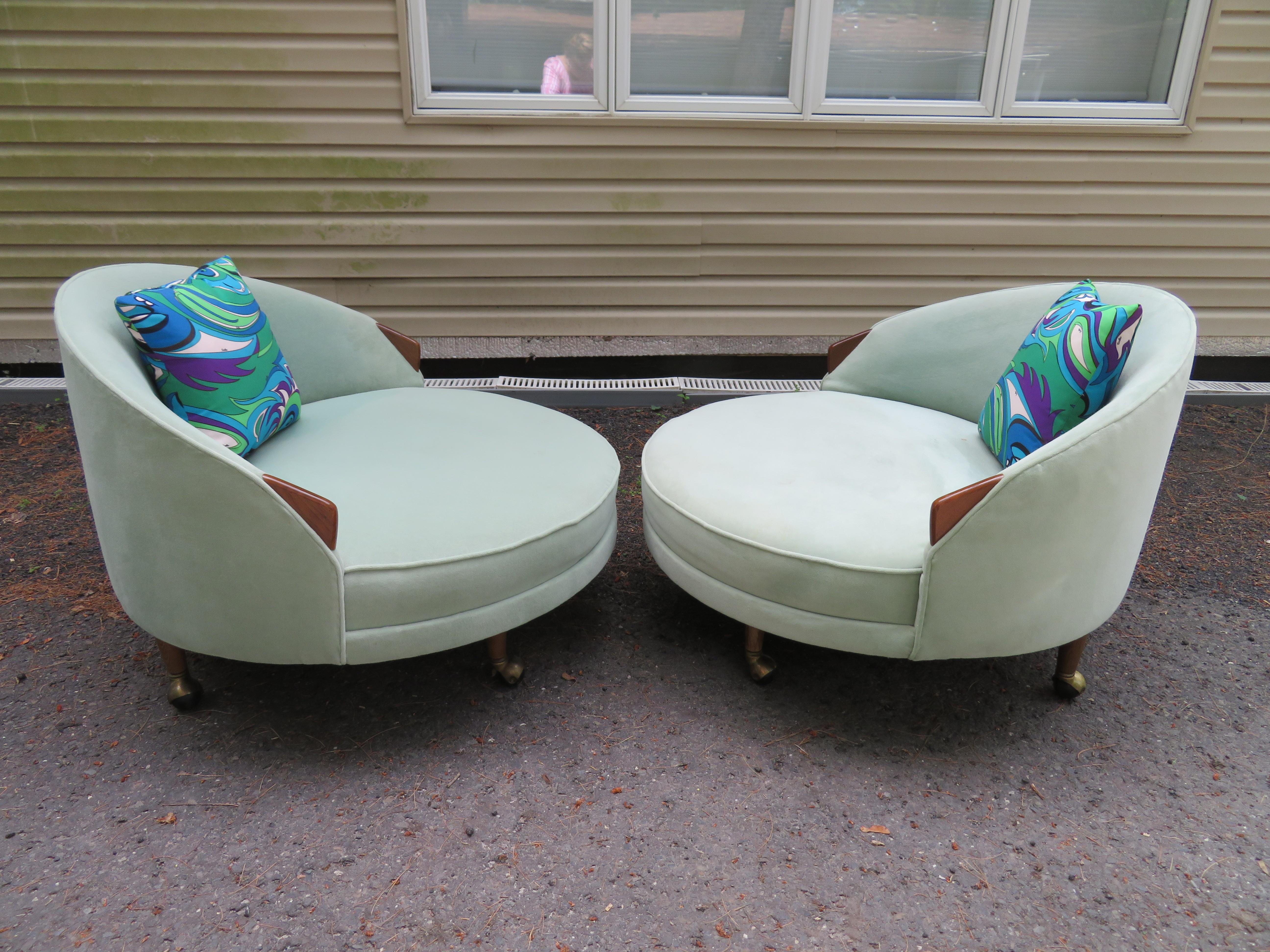 Lovely Pair of Adrian Pearsall Havana Circle Lounge Chairs Mid-Century Modern 4