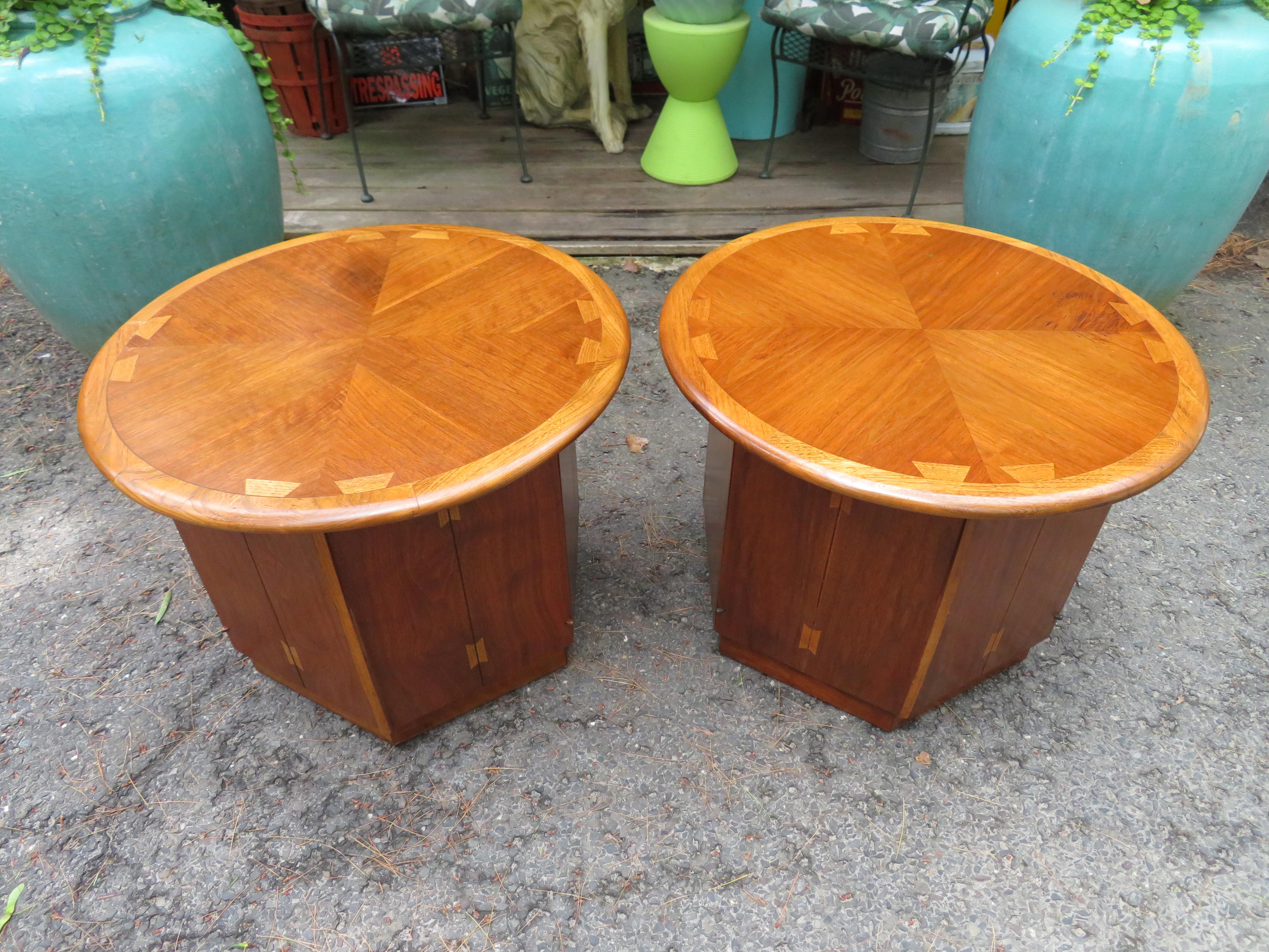Lovely Pair Andre Bus Lane Acclaim Drum End Side Table, Mid-Century Modern For Sale 7