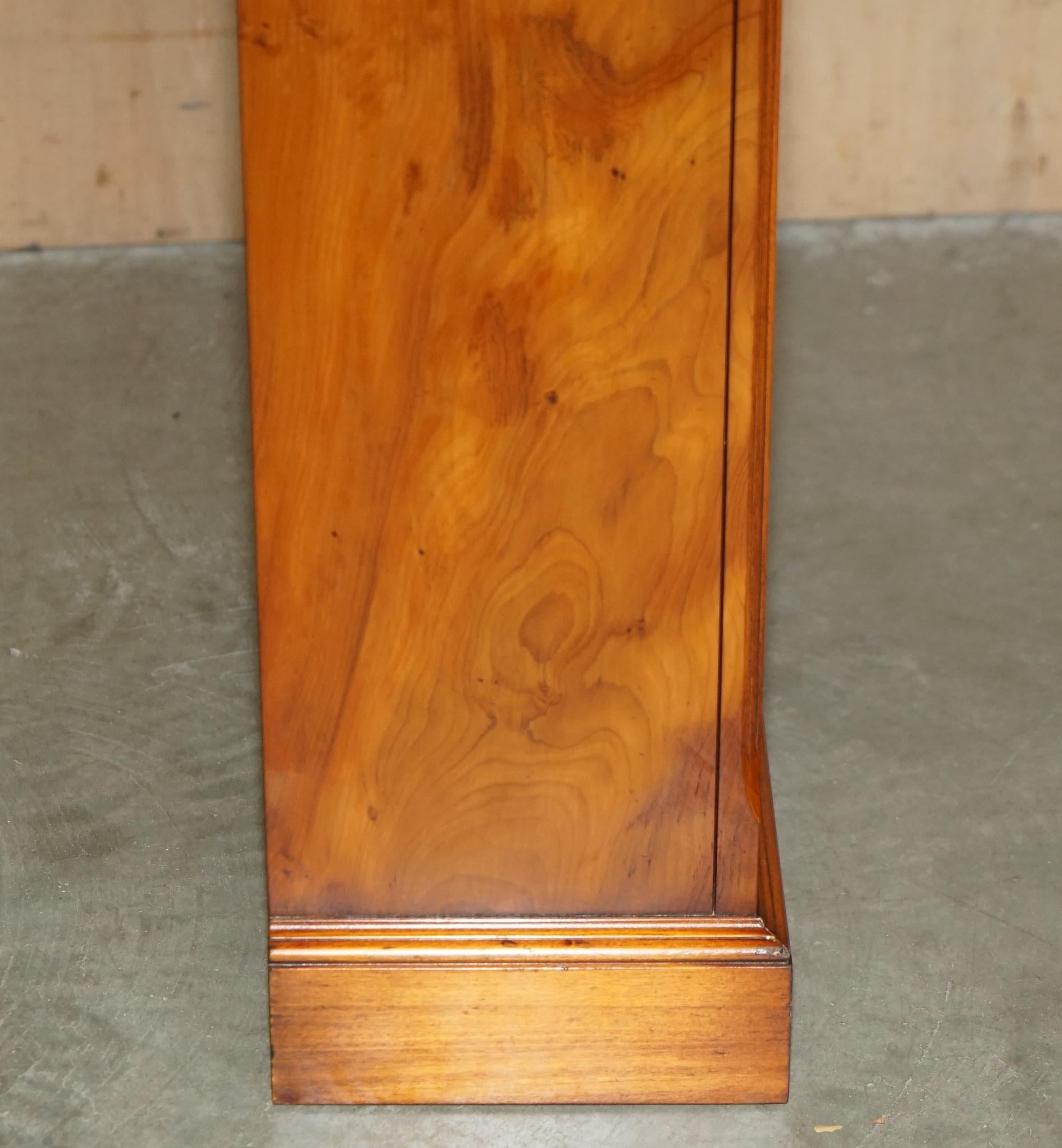 Bellissima coppia BEVAN FUNNELL INGHILTERRA LEGNO DURO FIAMMATO LIBRERIE APERTE in vendita 3