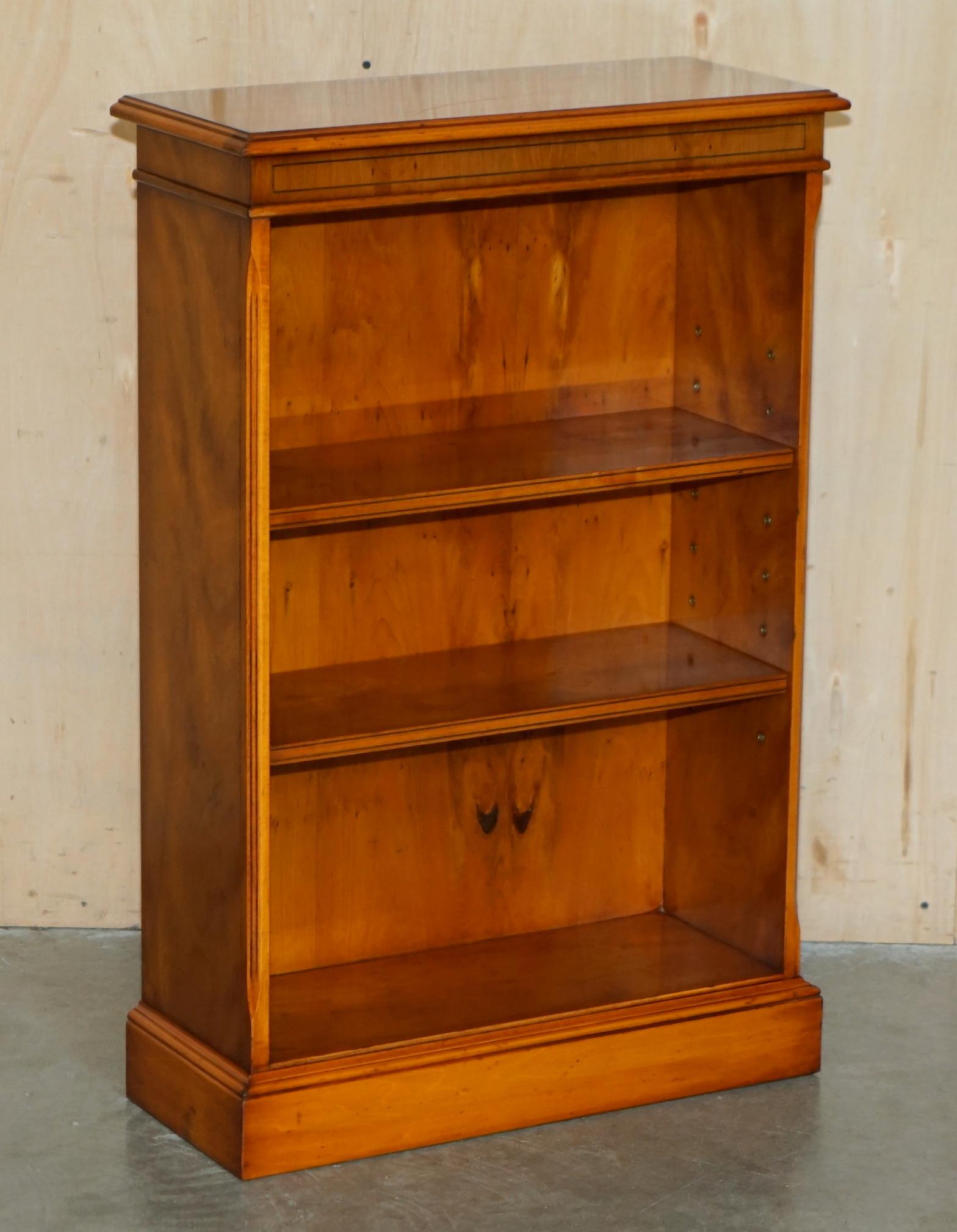 Bellissima coppia BEVAN FUNNELL INGHILTERRA LEGNO DURO FIAMMATO LIBRERIE APERTE in vendita 8