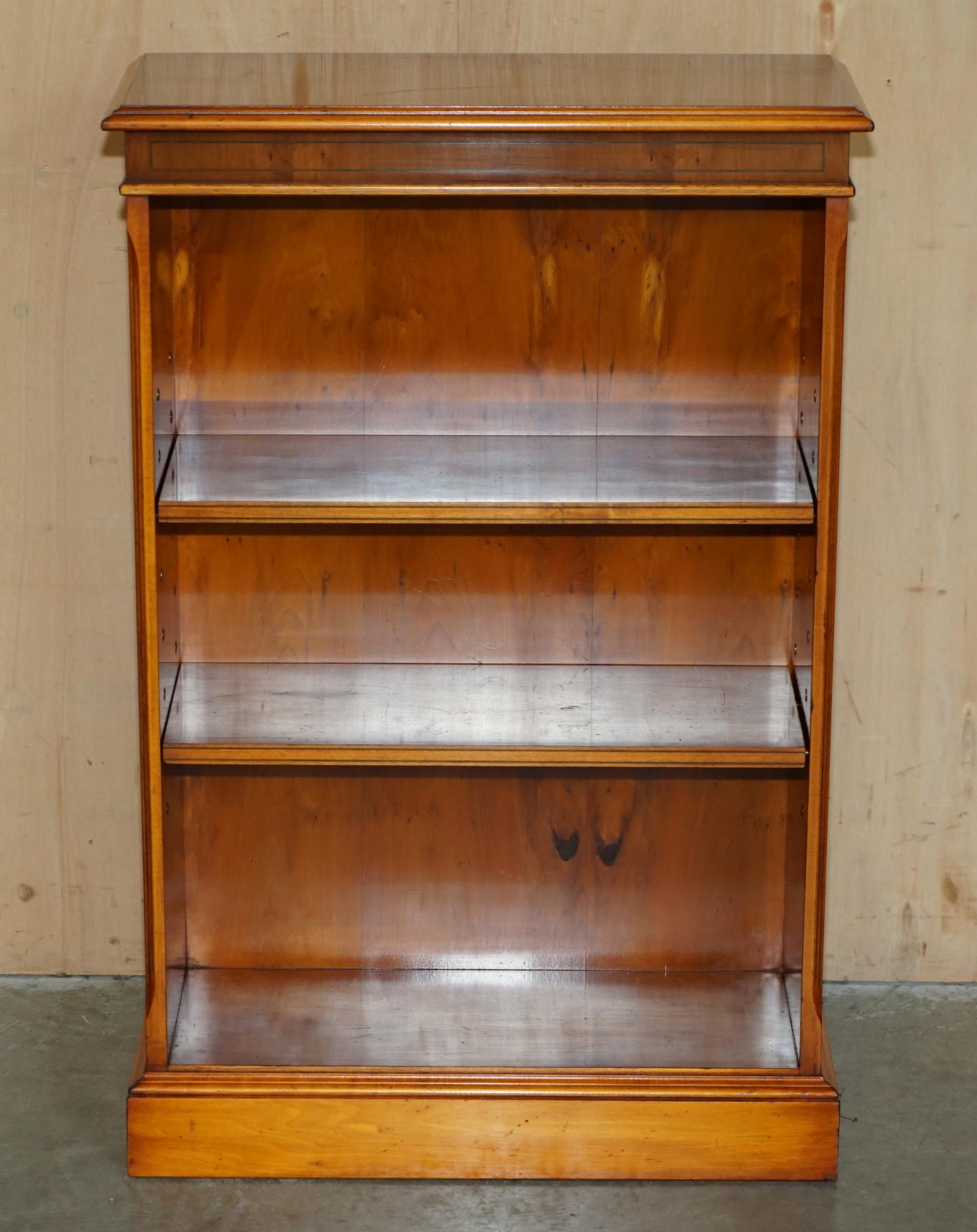 Bellissima coppia BEVAN FUNNELL INGHILTERRA LEGNO DURO FIAMMATO LIBRERIE APERTE in vendita 9
