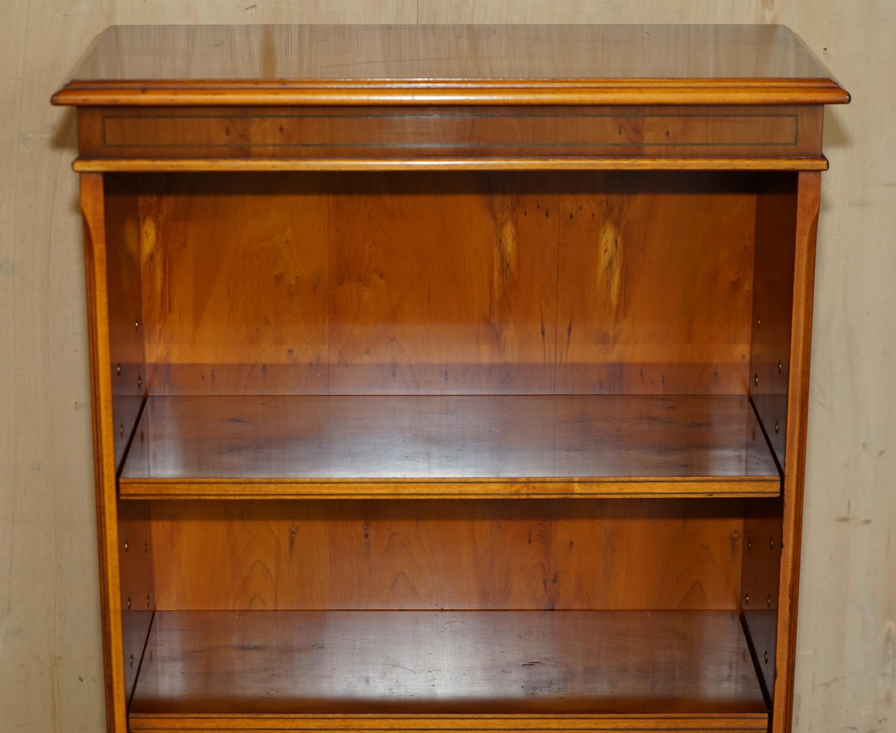 Bellissima coppia BEVAN FUNNELL INGHILTERRA LEGNO DURO FIAMMATO LIBRERIE APERTE in vendita 10